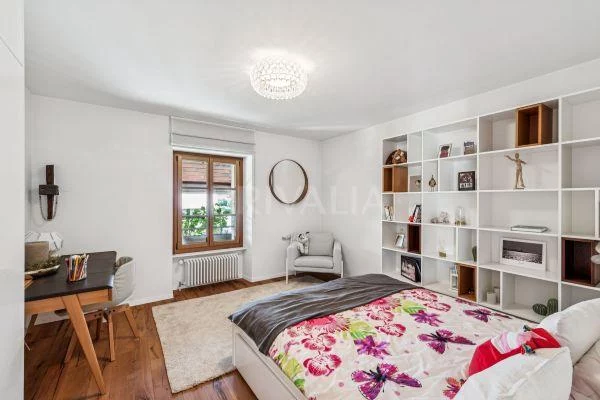 Co-exclusive listing: Charming, spacious, and bright village house in the heart of Soral