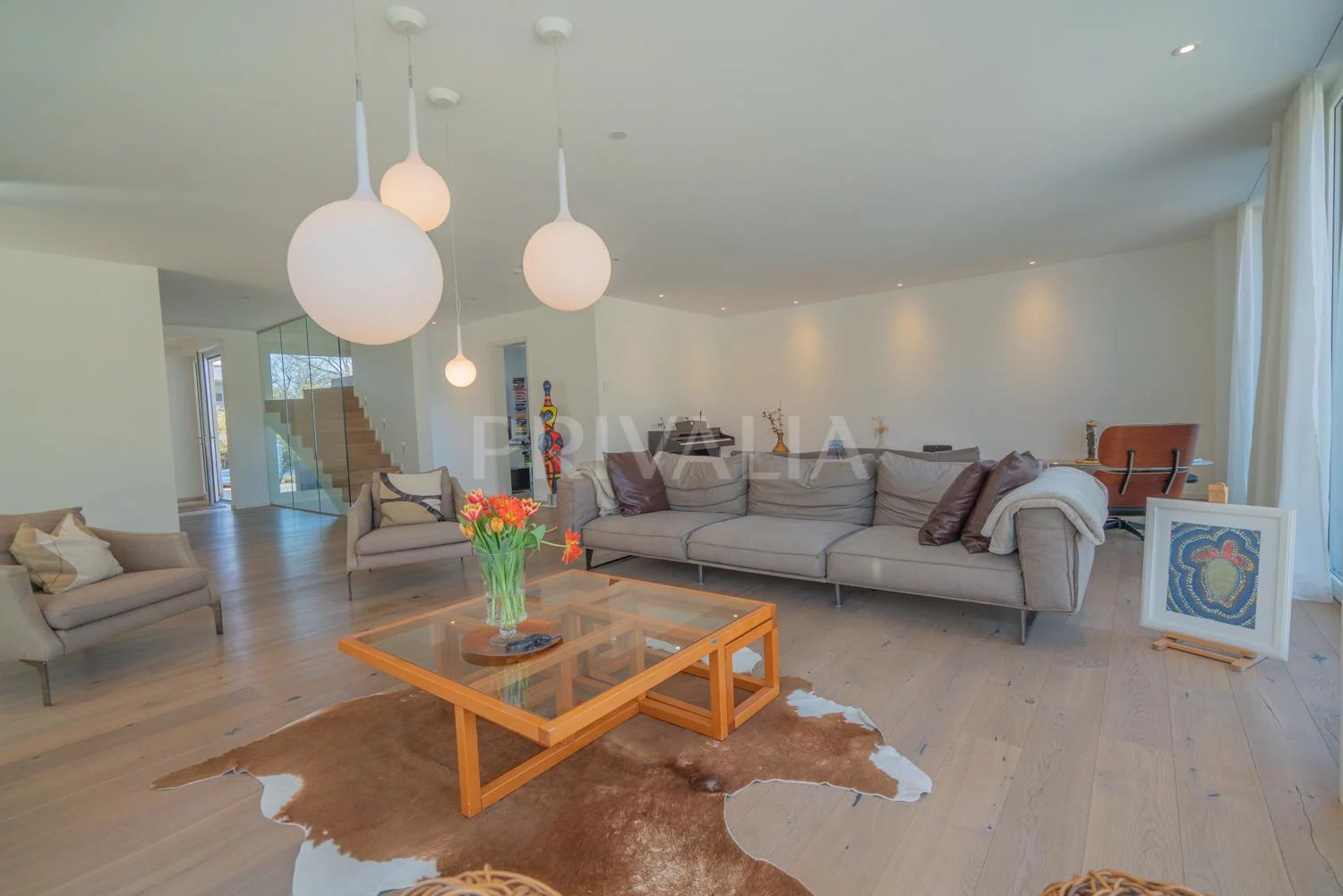 Luxury contemporary furnished property with swimming pool