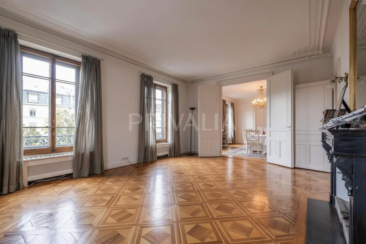 Superbe hôtel particulier au cœur du quartier de l&rsquo;Église Russe