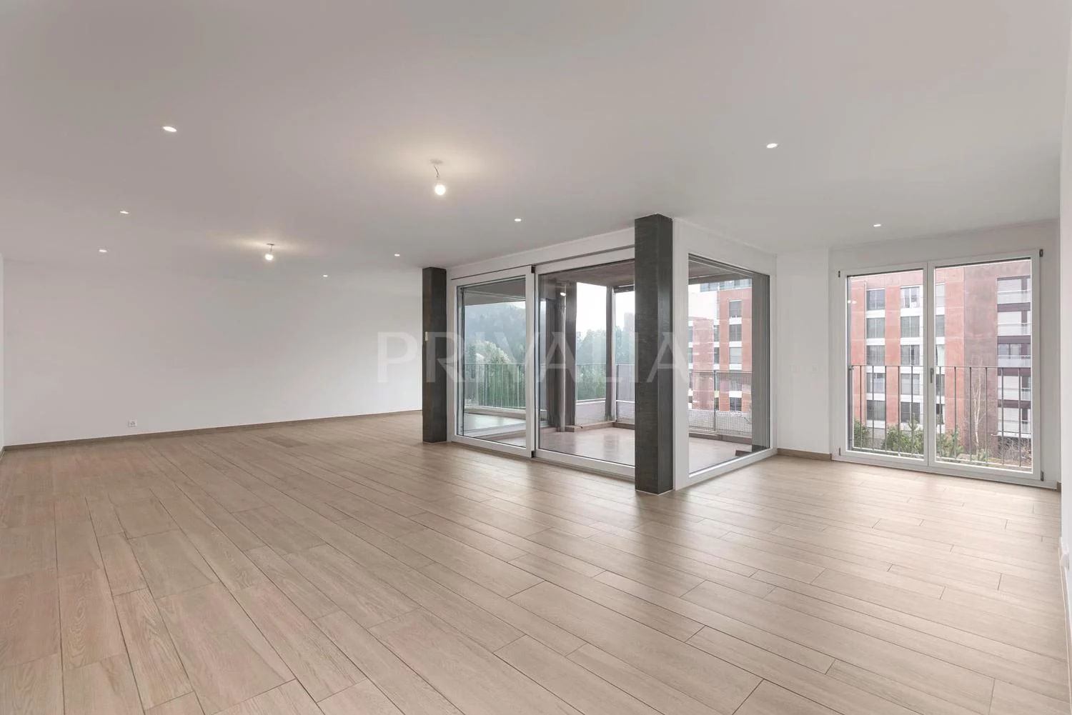 Spacious contemporary flat in a residential neighbourhood in Conches