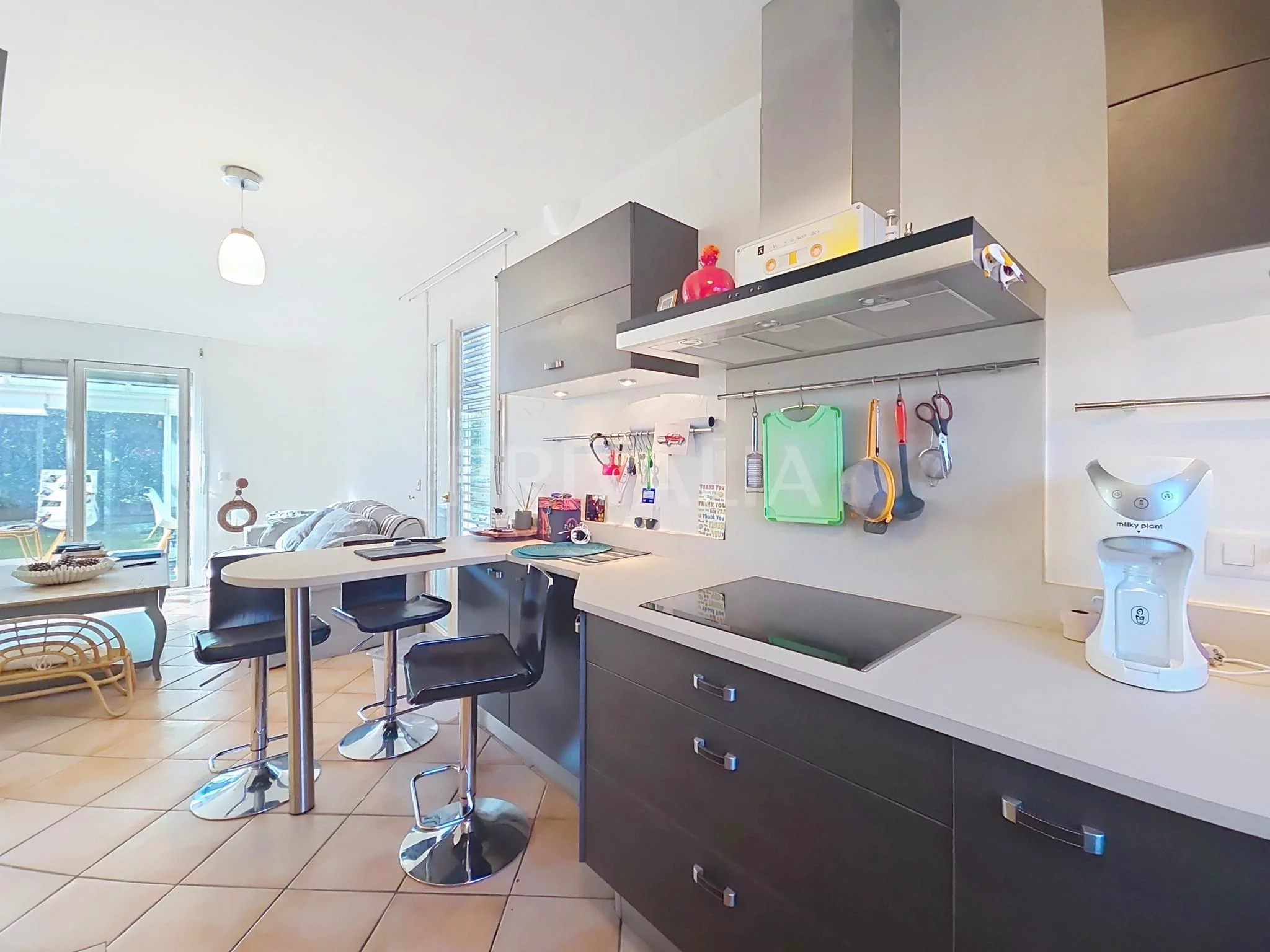 Charmante villa contiguë en pignon dans un quartier résidentiel