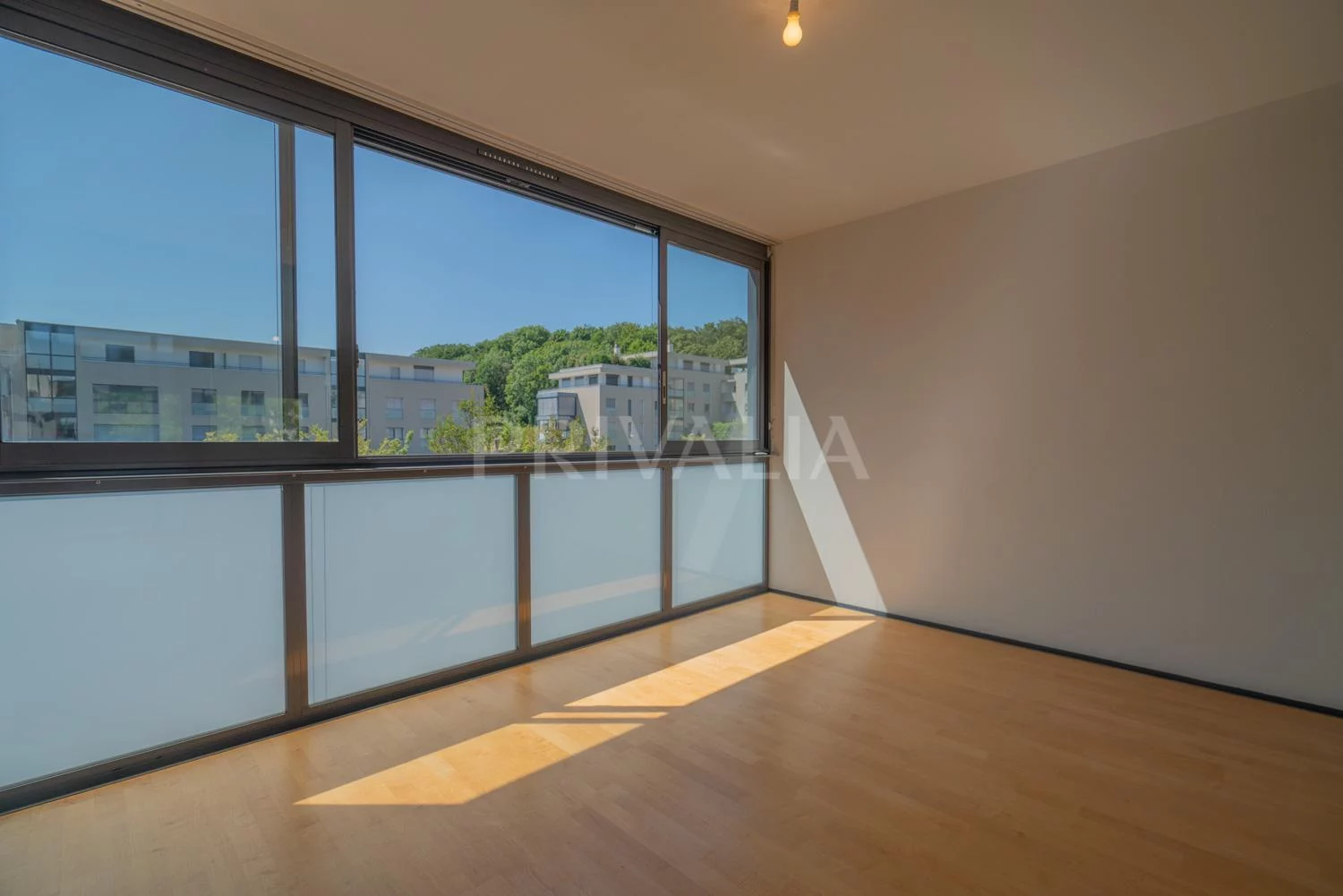 BEAUTIFUL 286 SQM DUPLEX ON THE TOP FLOOR