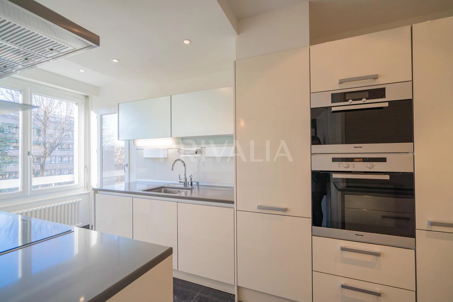 Magnificent crossing flat in a green environment in the heart of Florissant