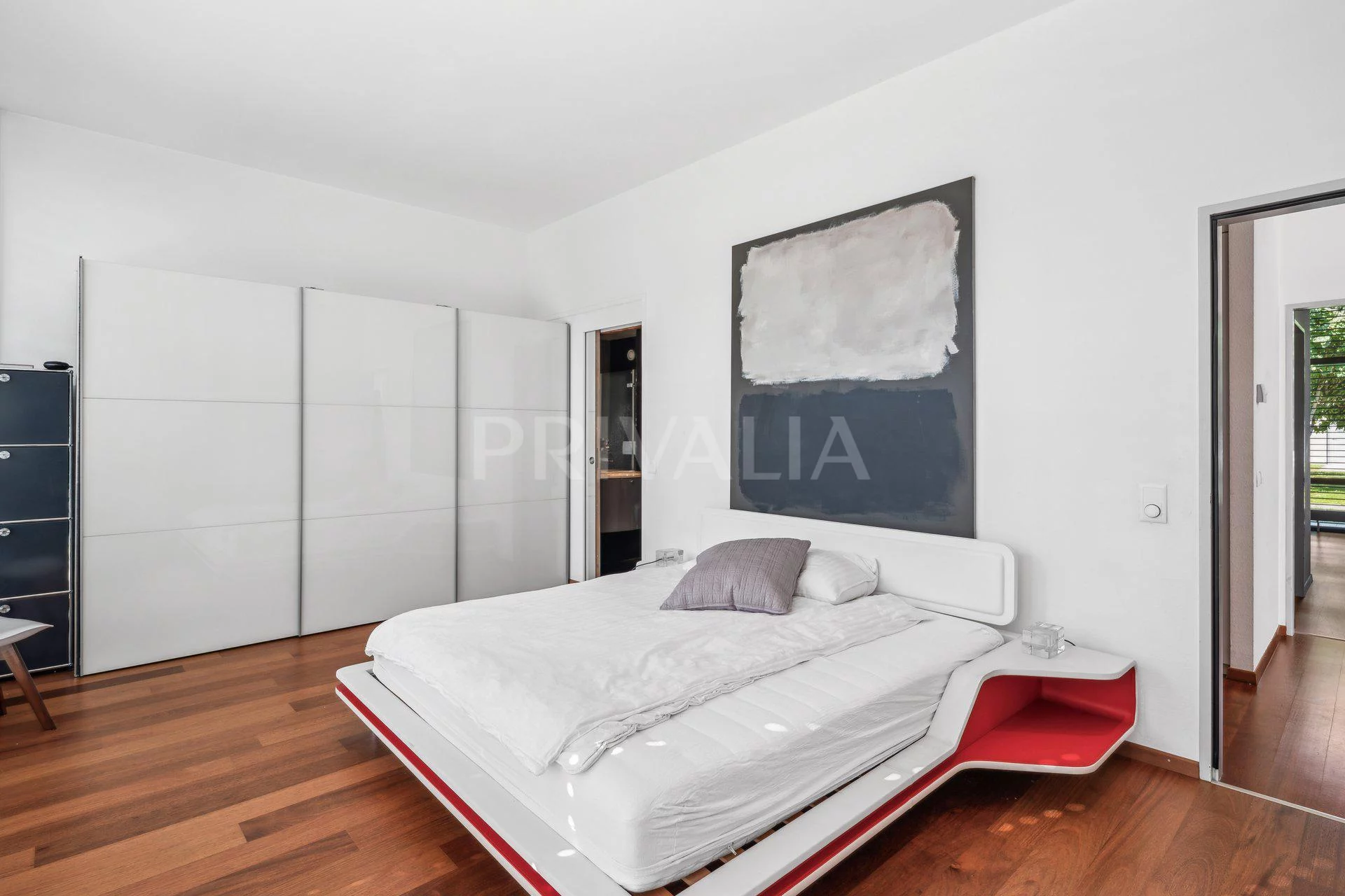 Superb furnished loft with garden and rooftop