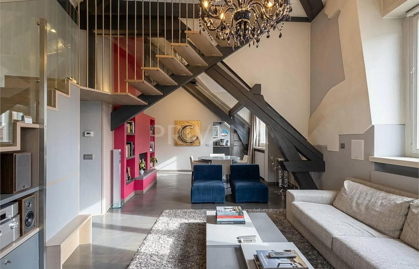 Unique: Superb flat in the heart of Eaux-Vives with converted attic space