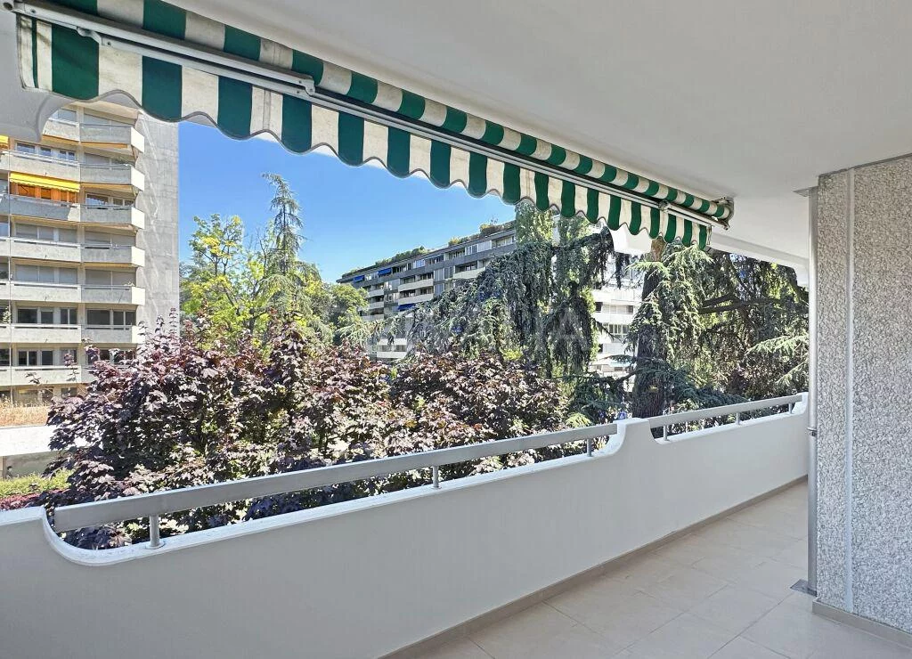 A beautiful crossing apartment in the heart of Florissant