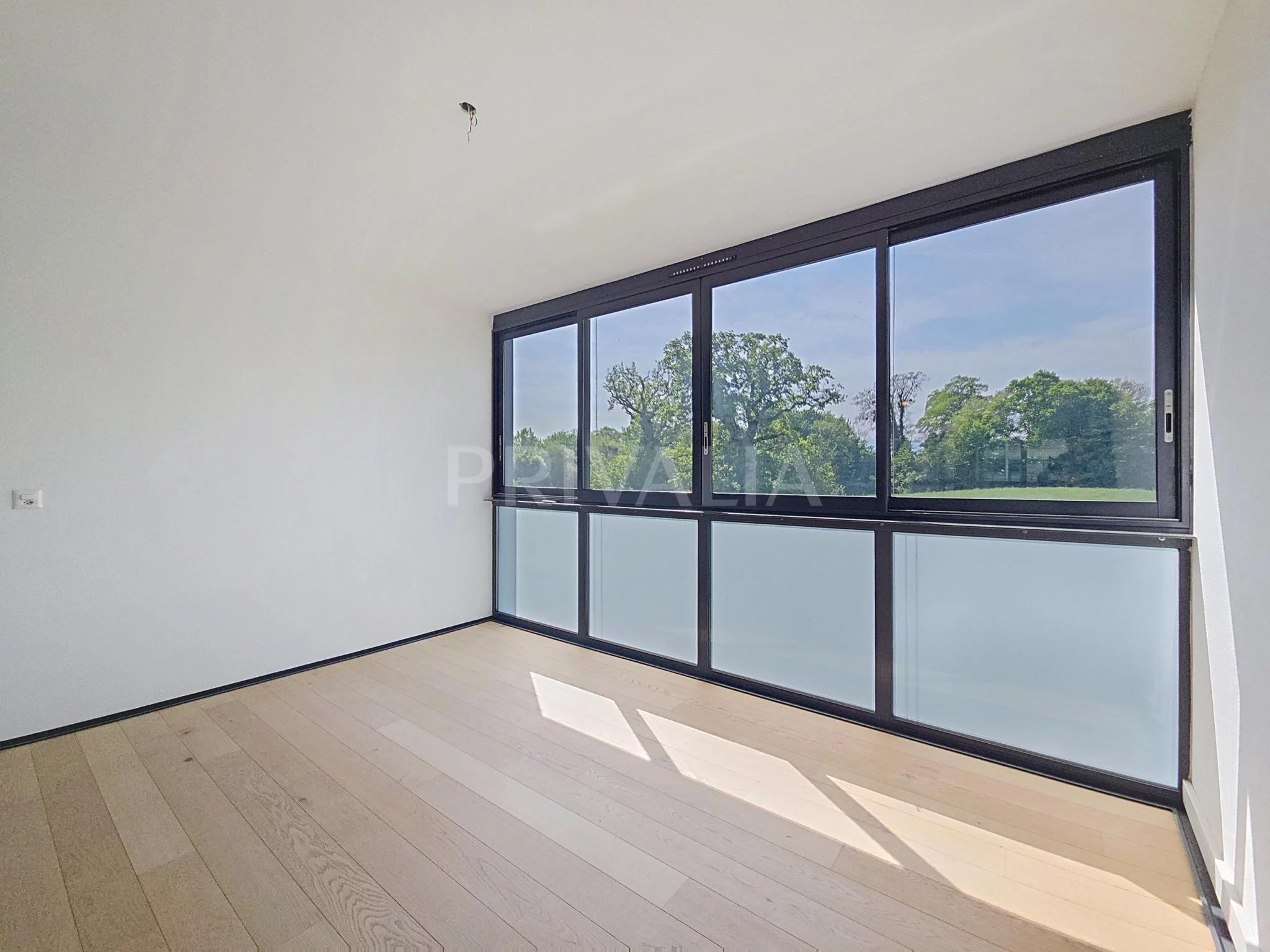 Bel appartement de 6.5 pièces au 2ème étage au sein d&rsquo;une résidence sécurisée