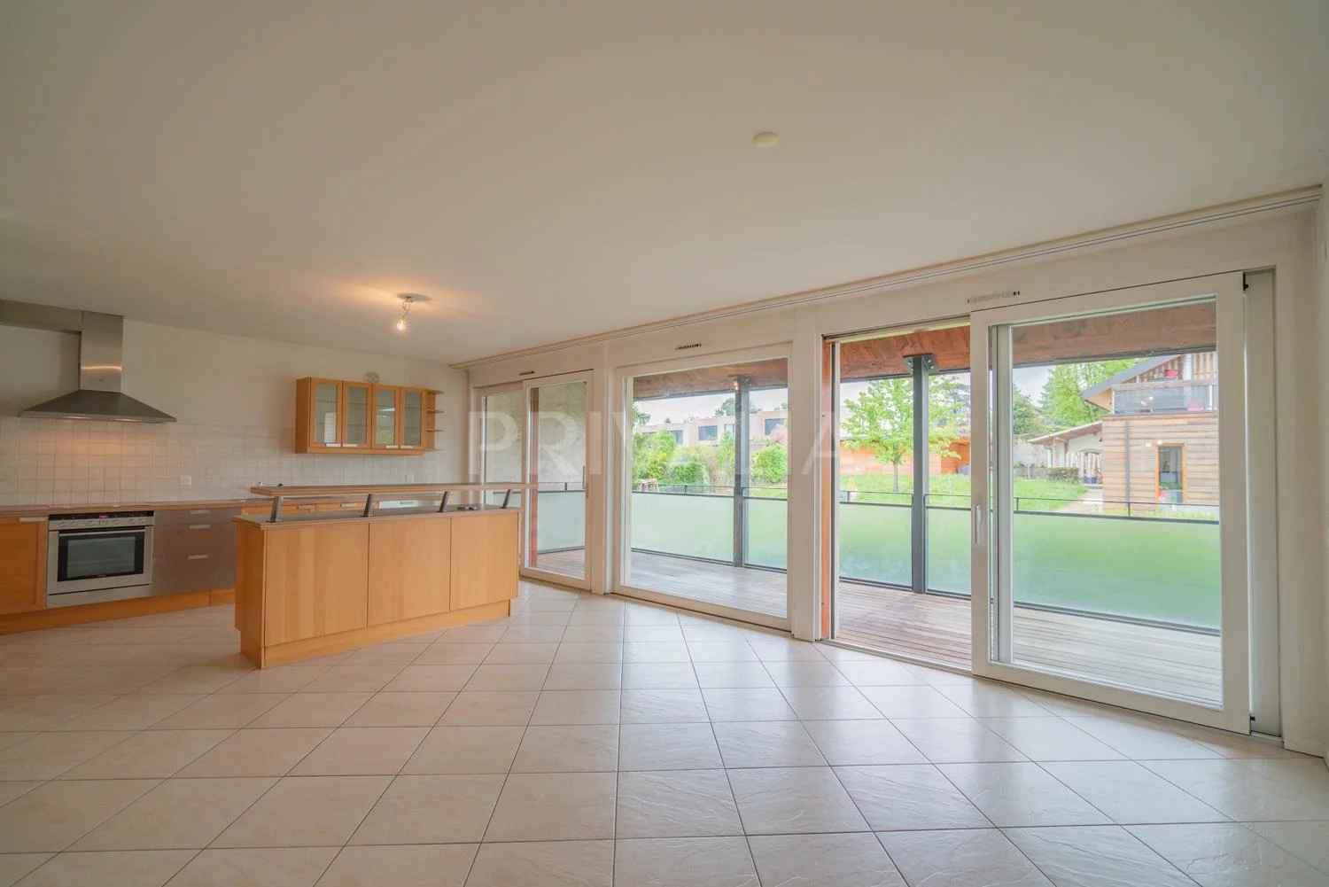 Superb bright flat in the heart of Bernex