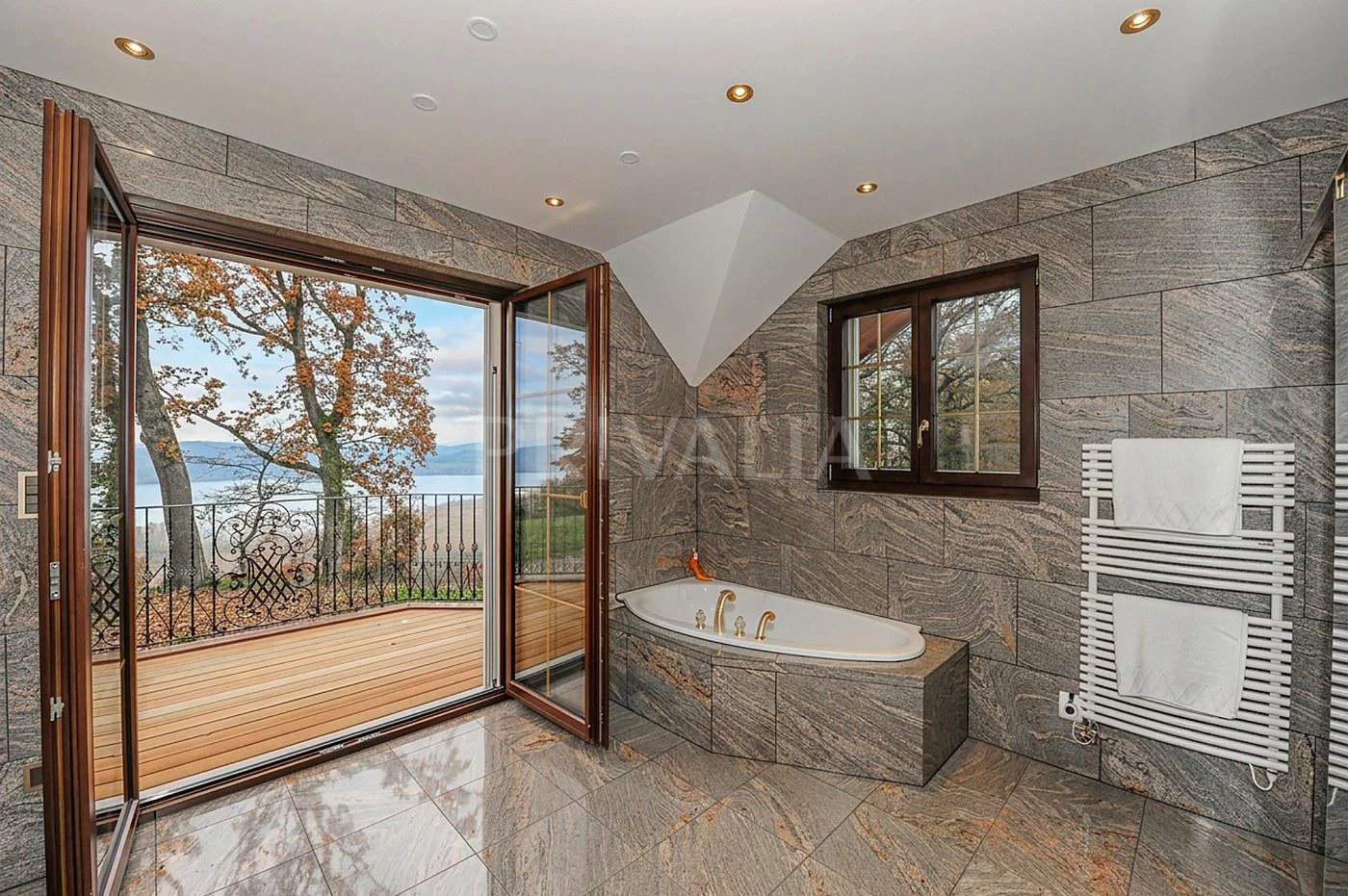 Domaine privé avec vue panoramique sur le lac de Neuchâtel