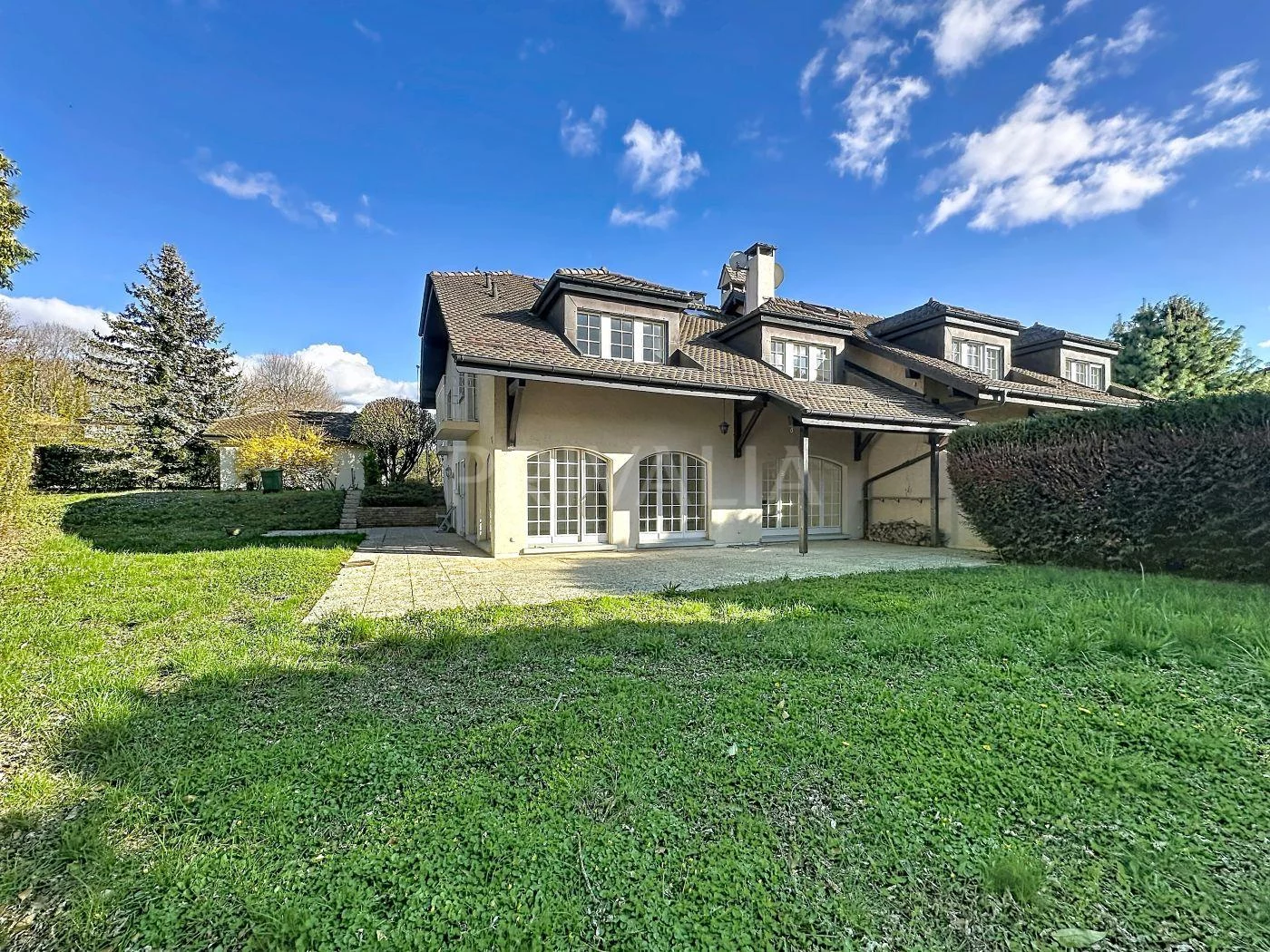 Magnifique maison individuelle à deux pas du lac