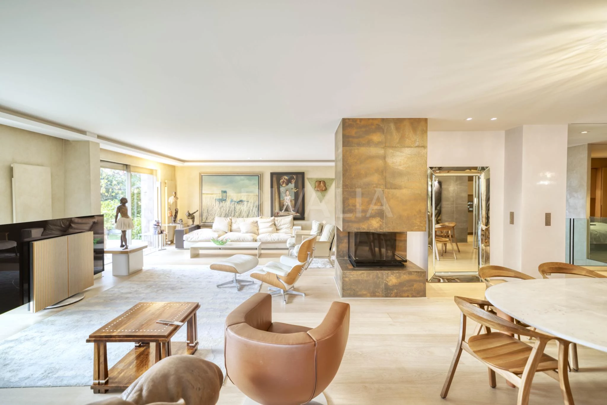 Villa d’exception avec jardin au cœur de Cologny