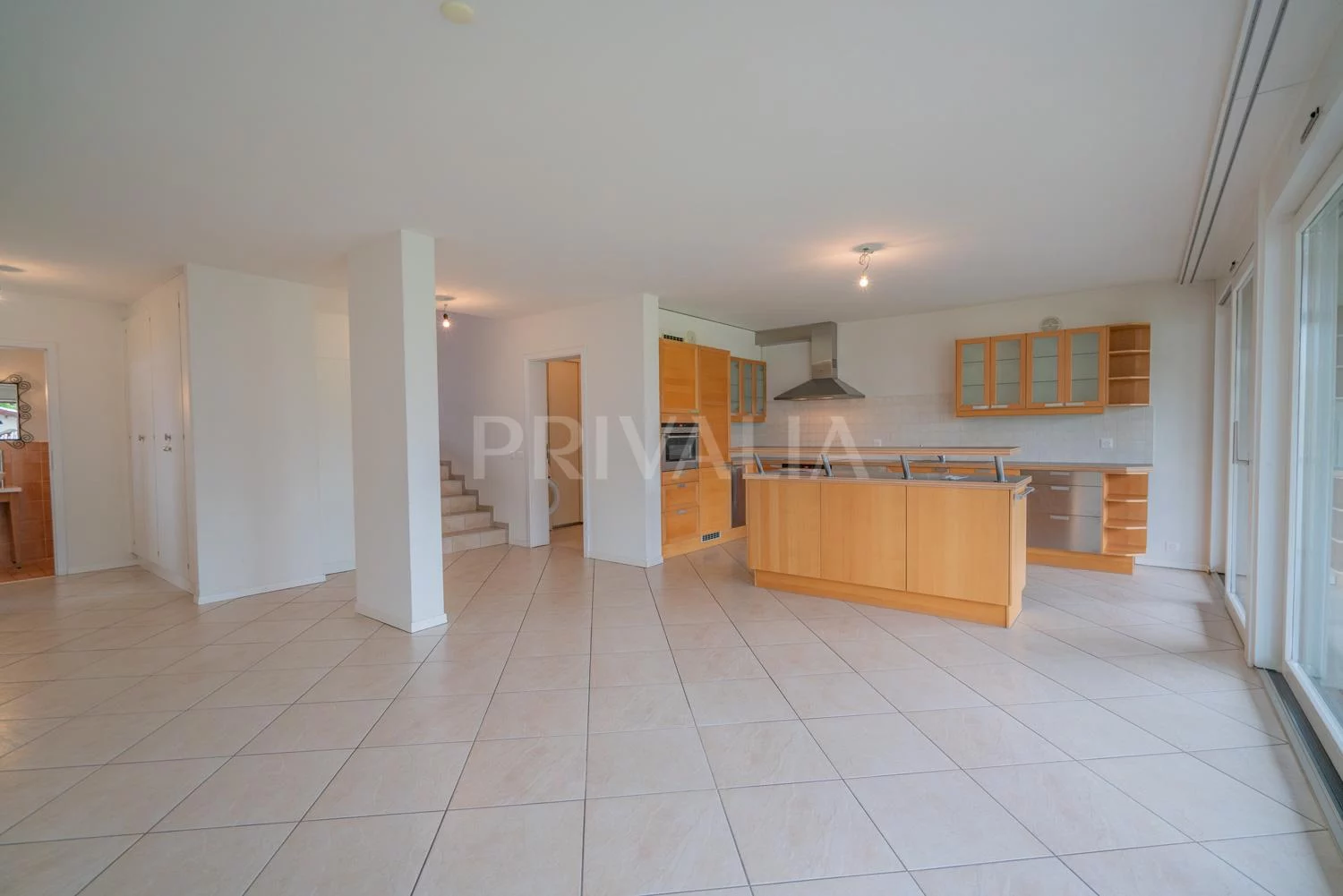 Superb bright flat in the heart of Bernex