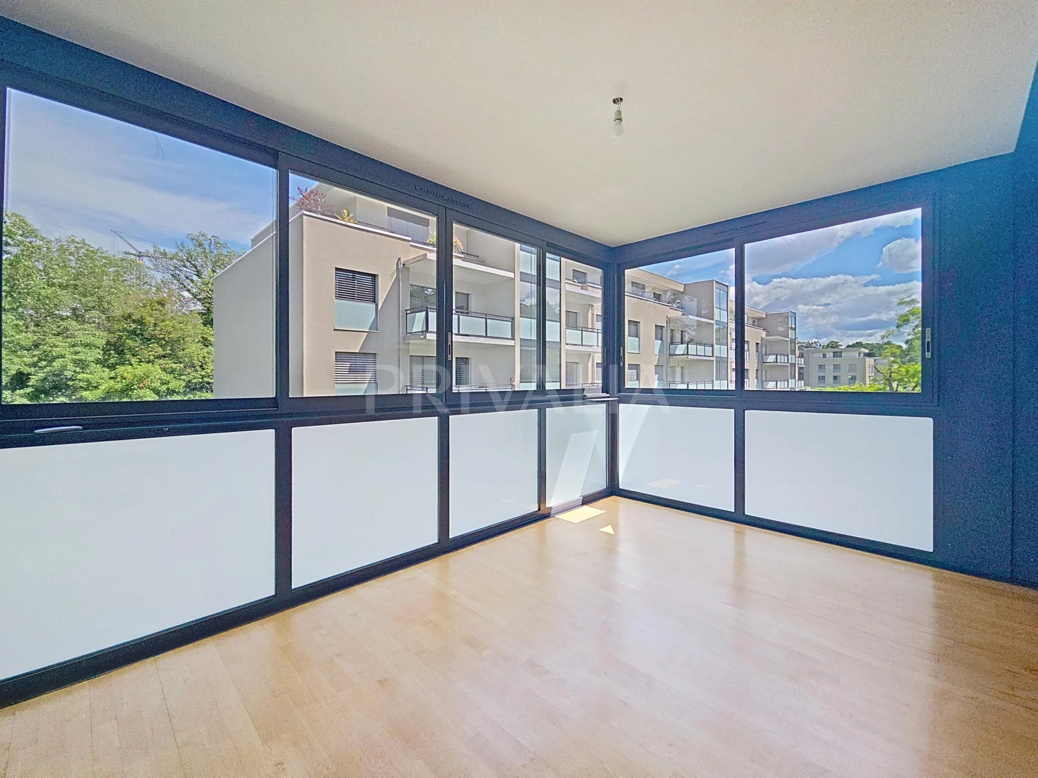 Magnifique appartement au rez supérieur dans une résidence de standing