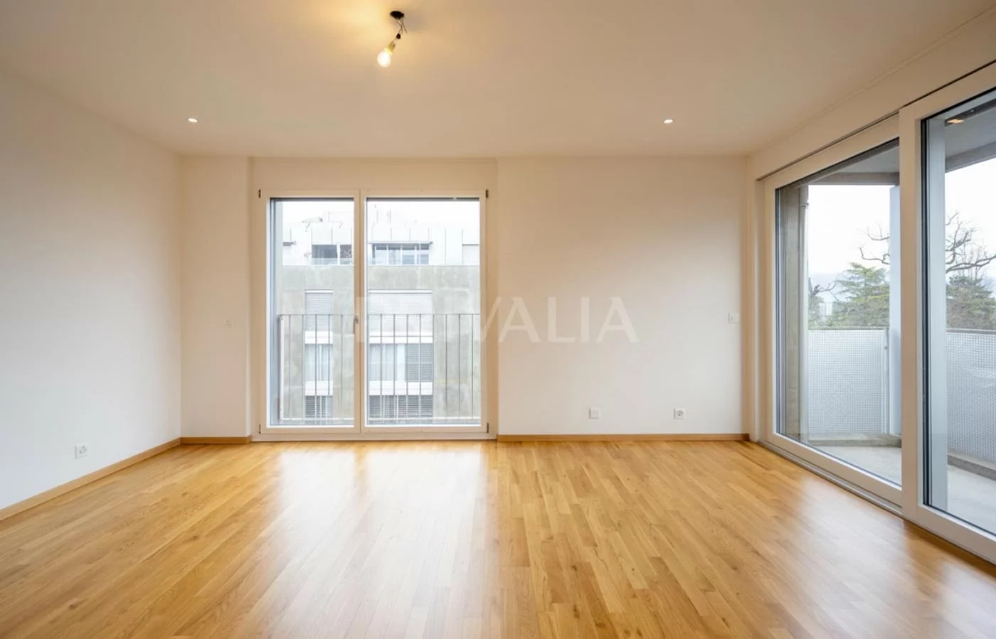 Exceptional contemporary 7-room apartment