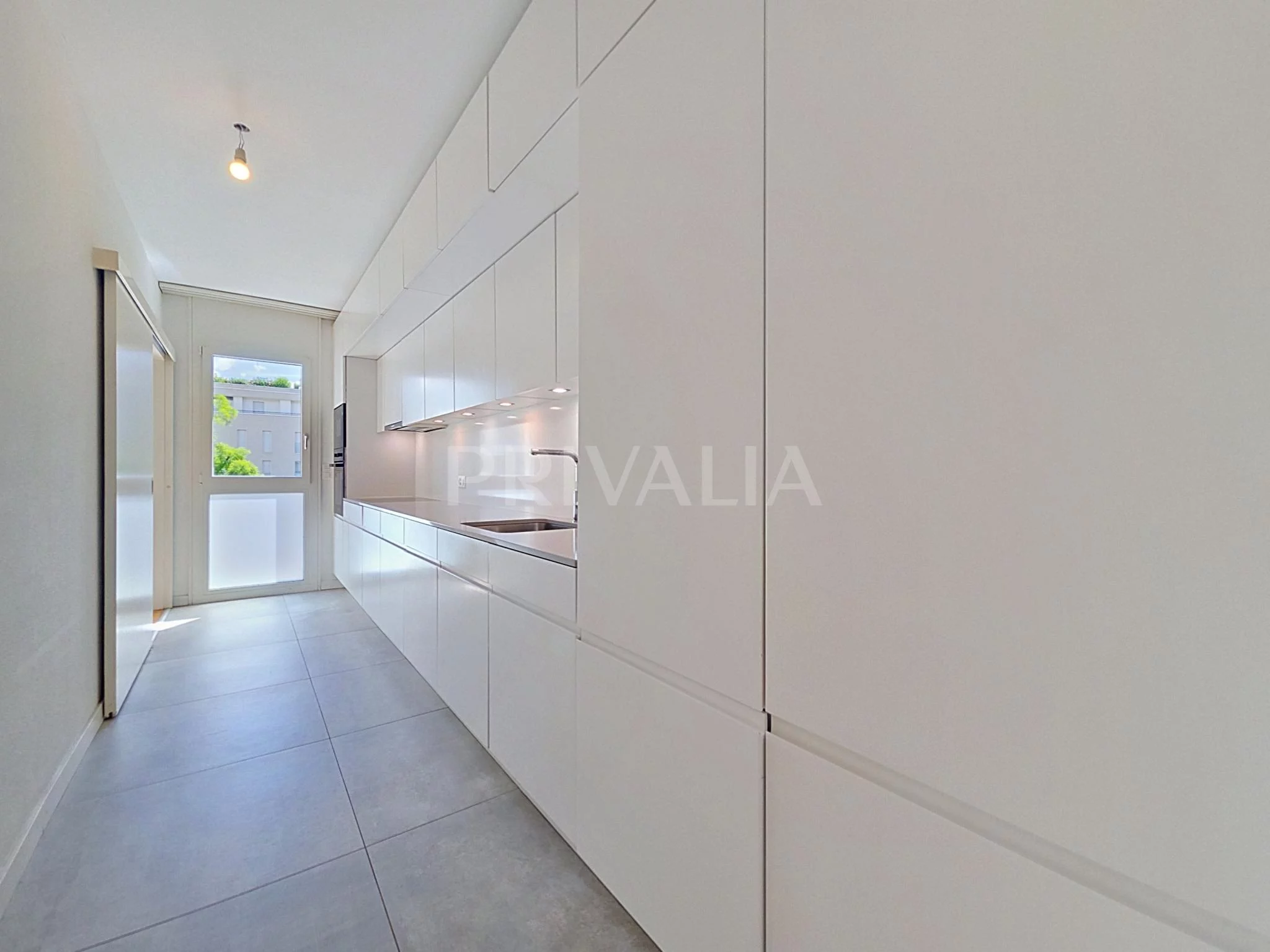 Magnifique appartement au rez supérieur dans une résidence de standing