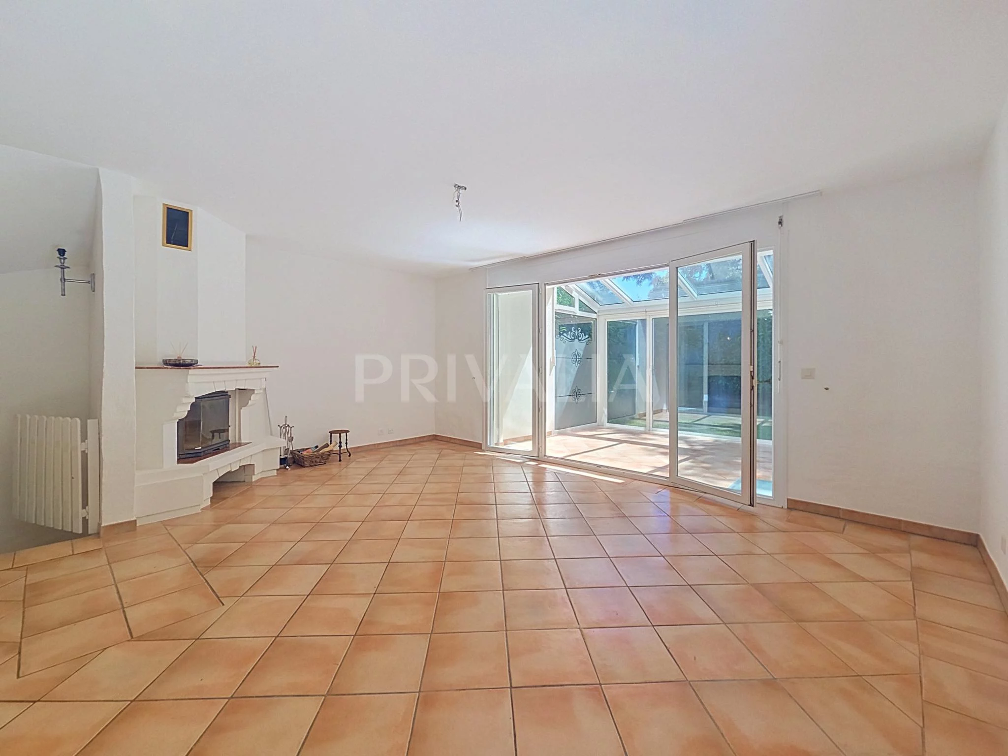 Charming semi-detached villa in a residential neighbourhood