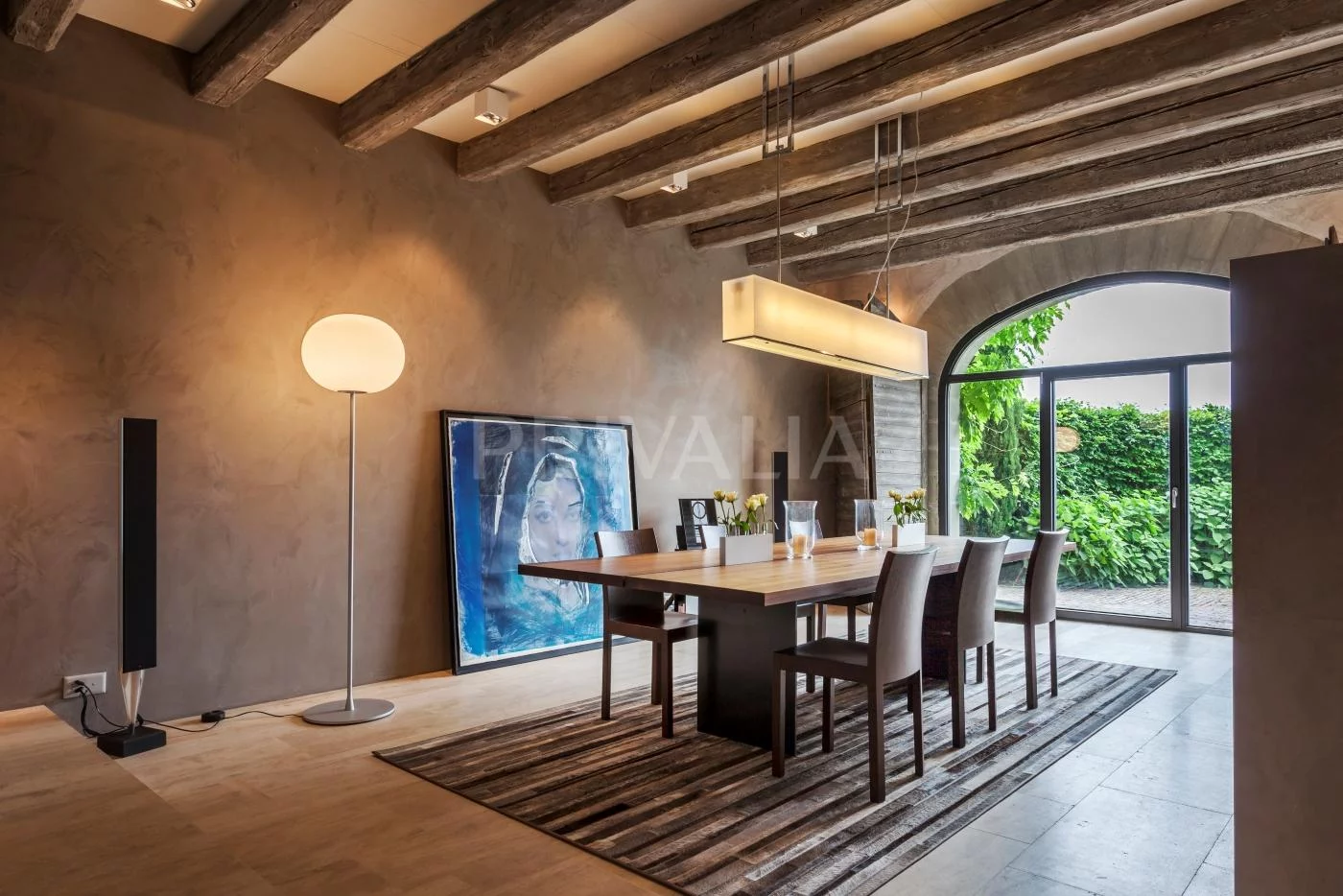 Unique : Élégant domaine alliant authenticité et design contemporain