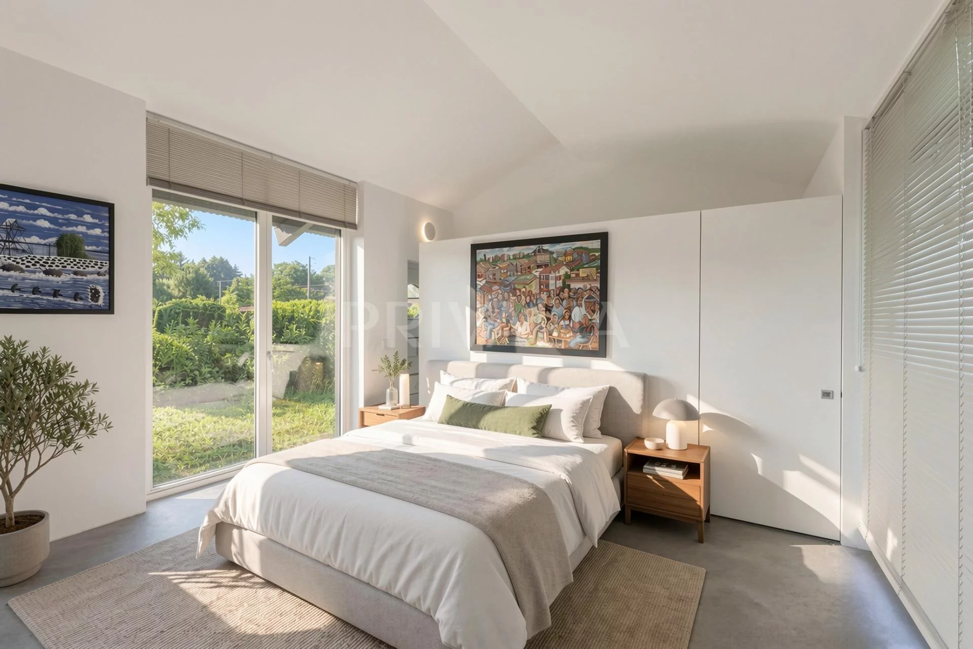Exclusive Listing – Single-story detached villa with a separate studio, on a lot of over 1,000 m²