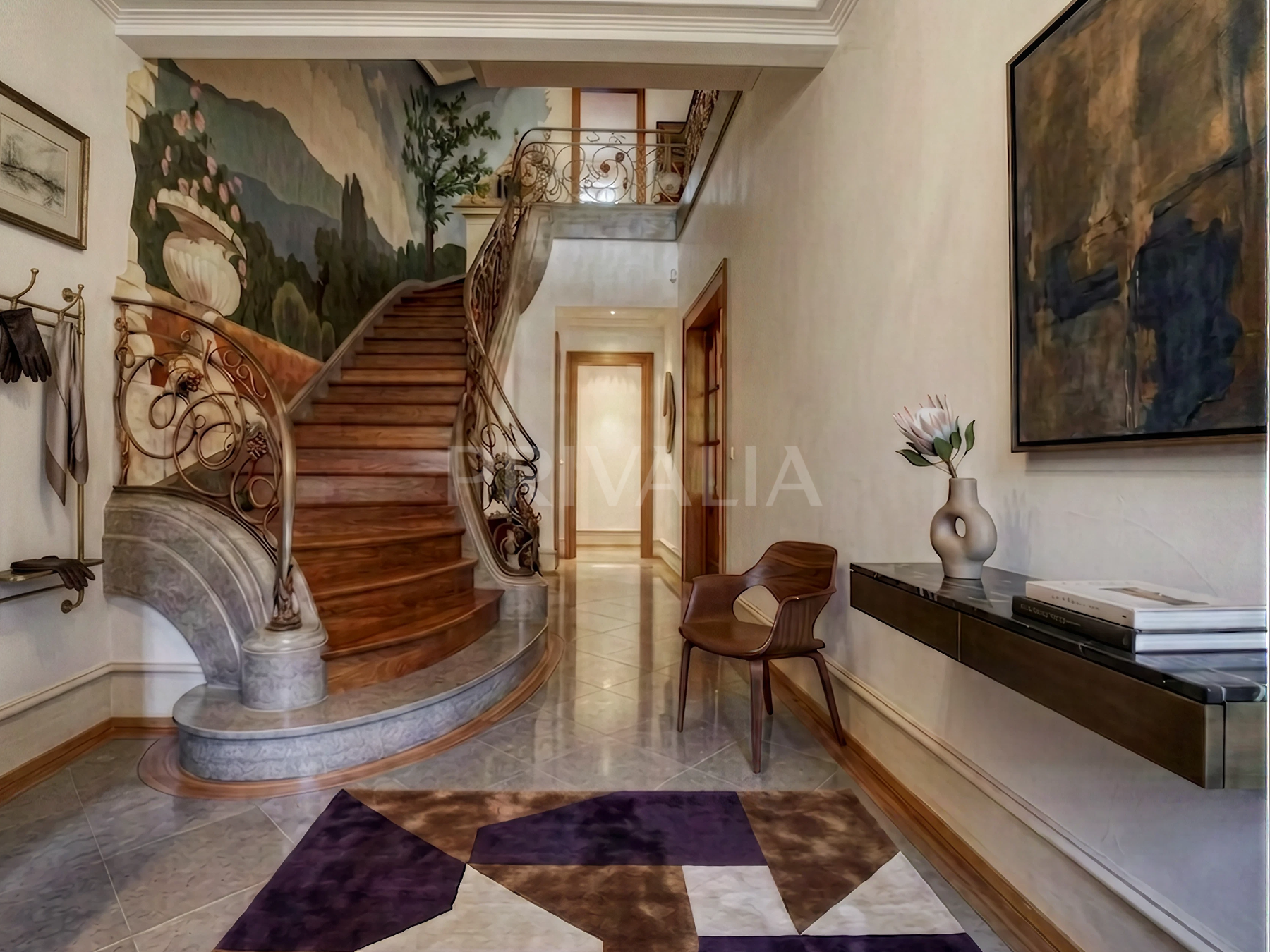 Luxurious property with swimming pool