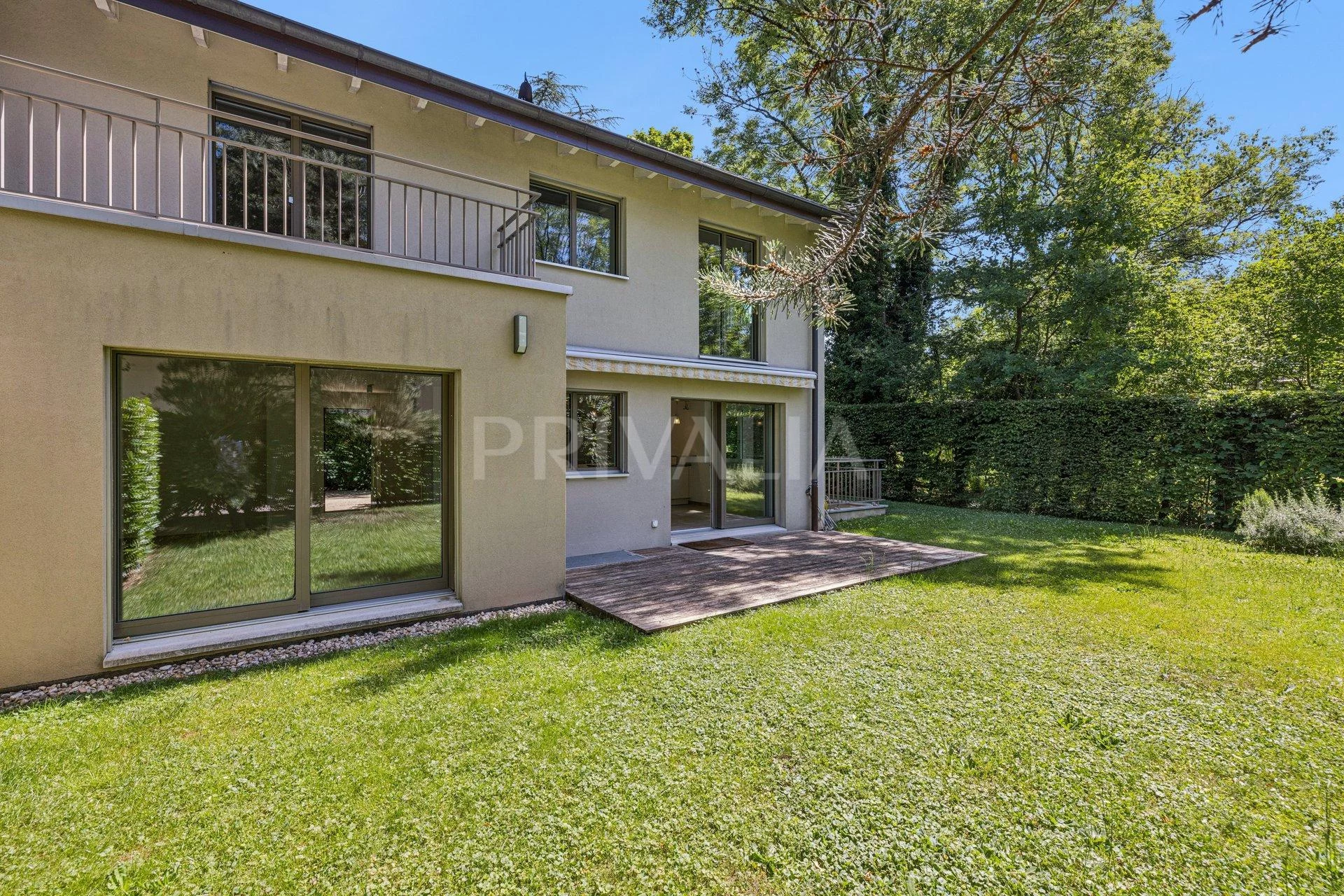 Exclusive: Contemporary Minergie villa in Grand-Saconnex