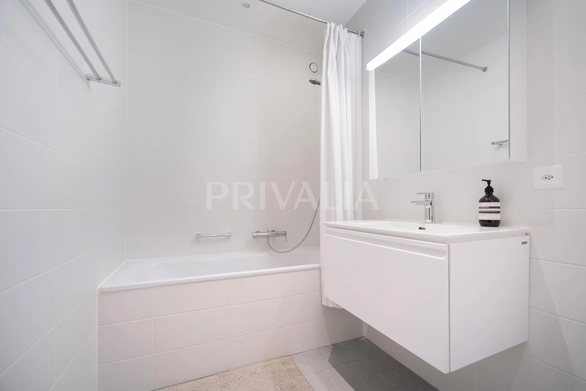 En Exclusivité : Appartement récent de 4 pièces à la Gradelle