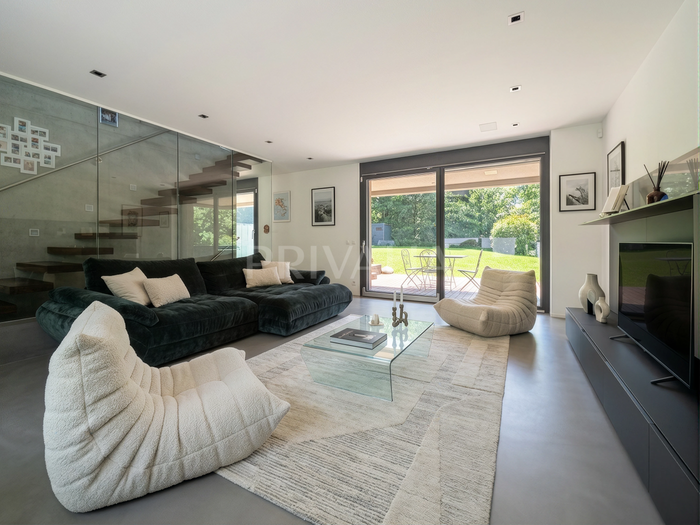 Stunning High-End Semi-Detached Villa
