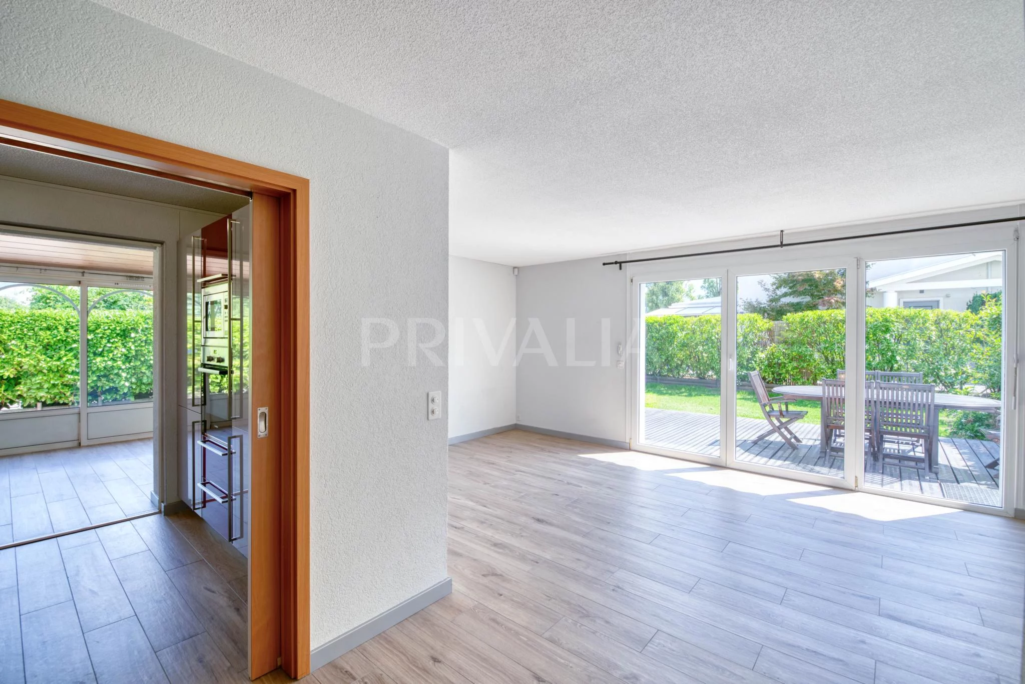 Co exclusivité : Charmante villa familiale avec jardin, véranda et garage à Plan-les-ouates / Troinex