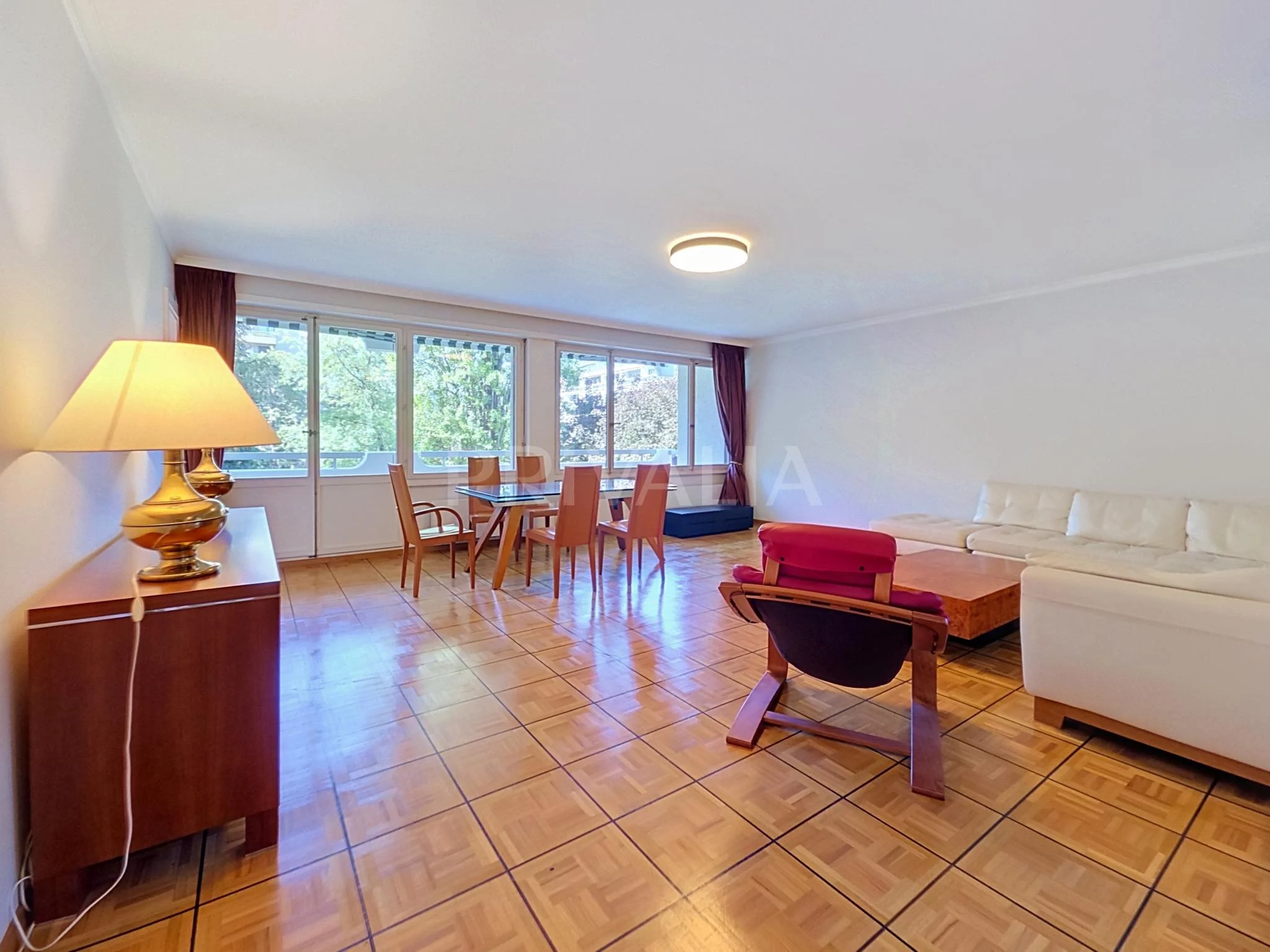 Bel appartement traversant au cœur de Florissant