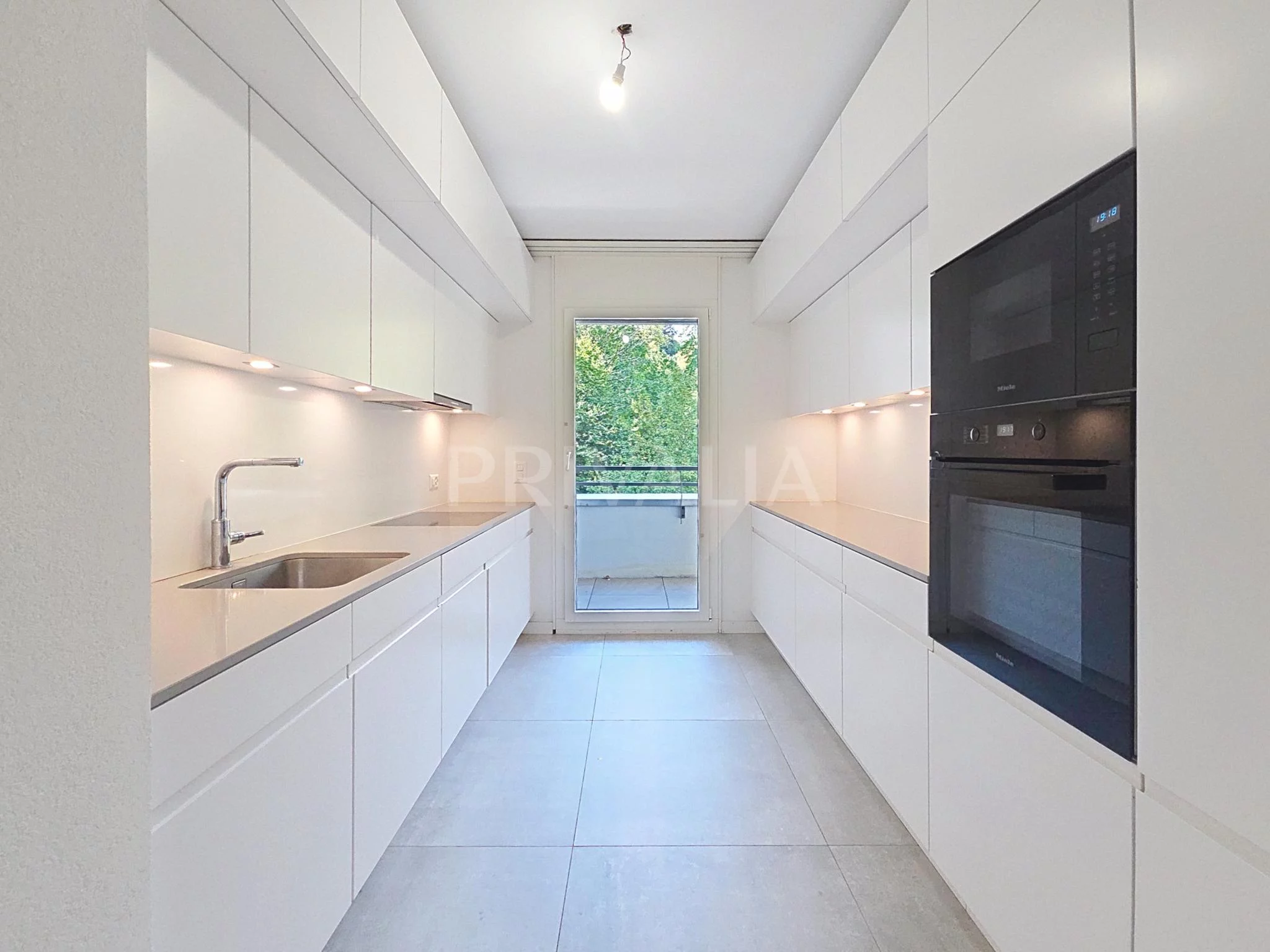Bel attique de 121 m2 avec terrasse