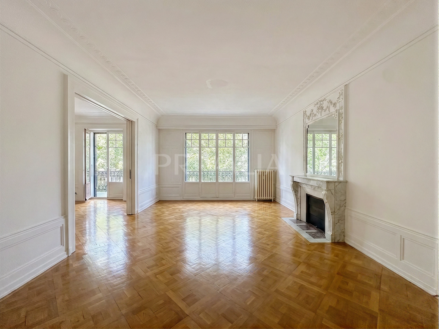 Superbe appartement traversant et idéalement situé