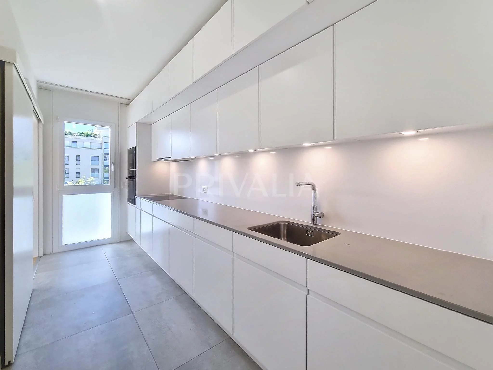 Bel appartement de 6,5 pièces avec jardin de 194 m2