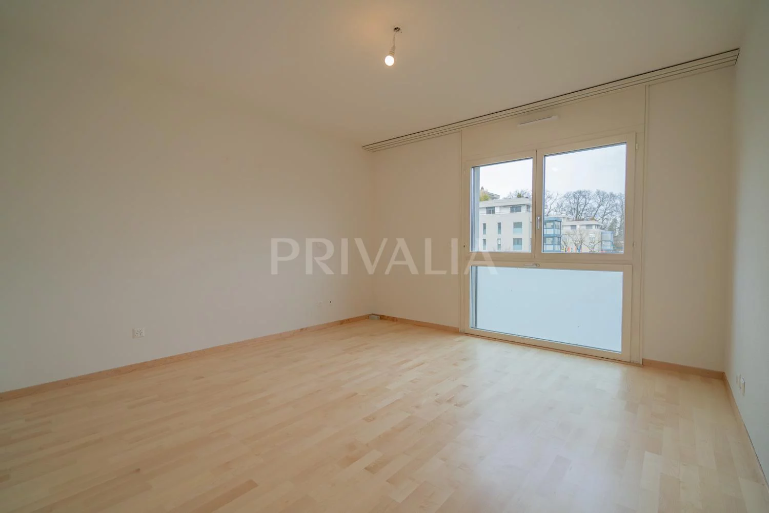 Bel appartement de 6.5 pièces au rez-de-chaussée avec jardin