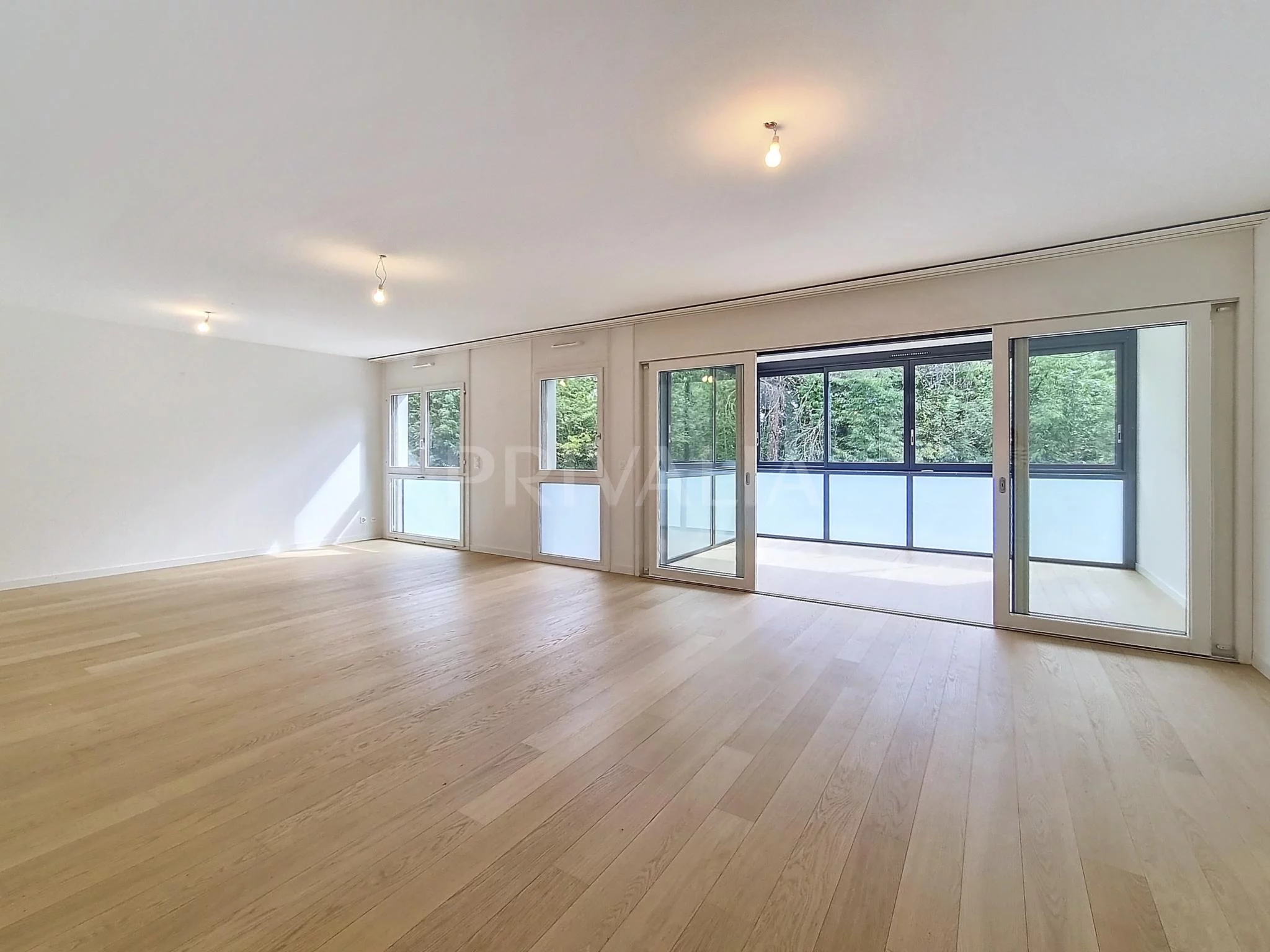 Superbe appartement de 6,5 pièces au 2ème étage d&rsquo;une résidence de standing