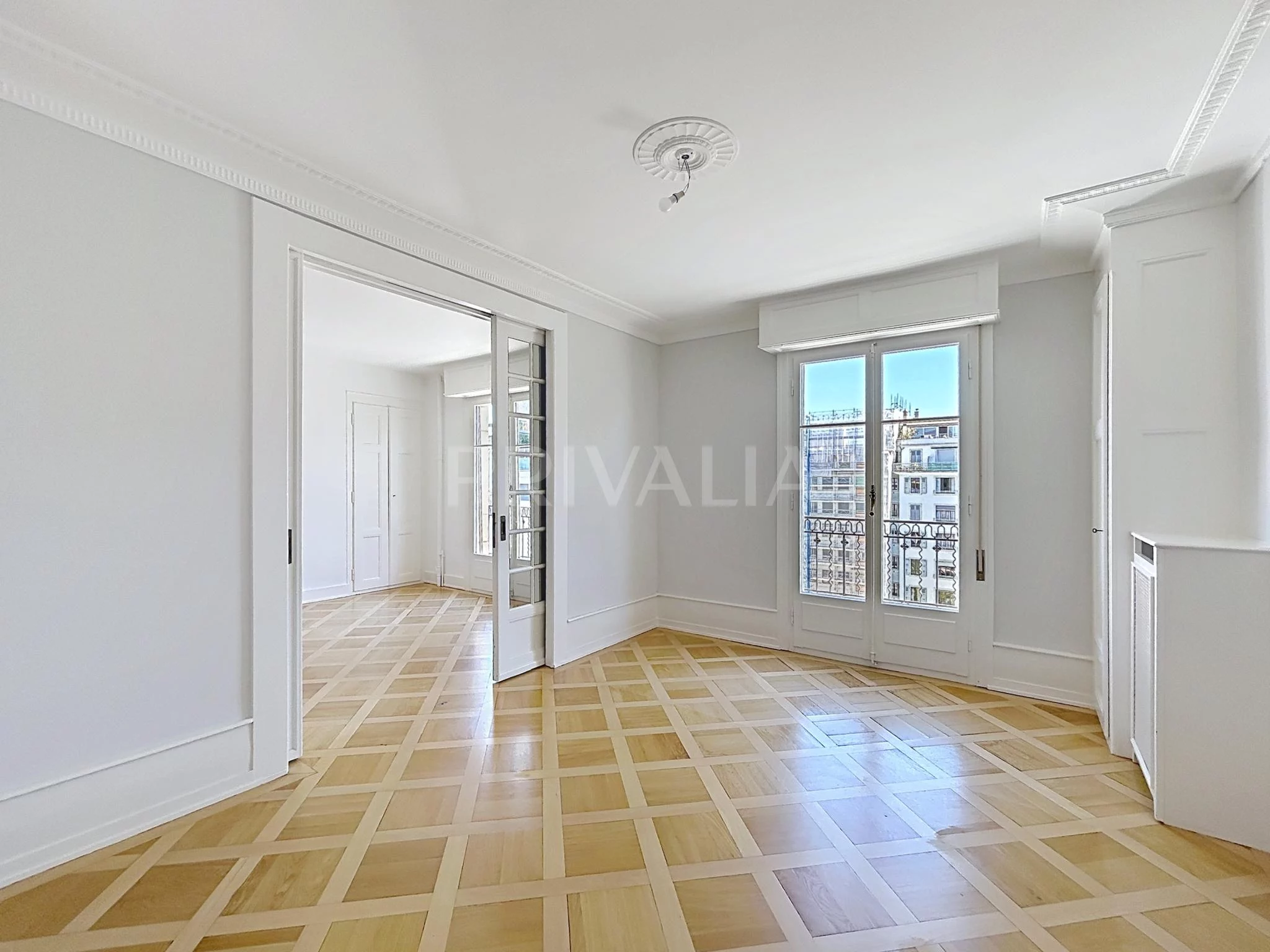 Élégant 5.5 pièces avec balcons au cœur de Florissant