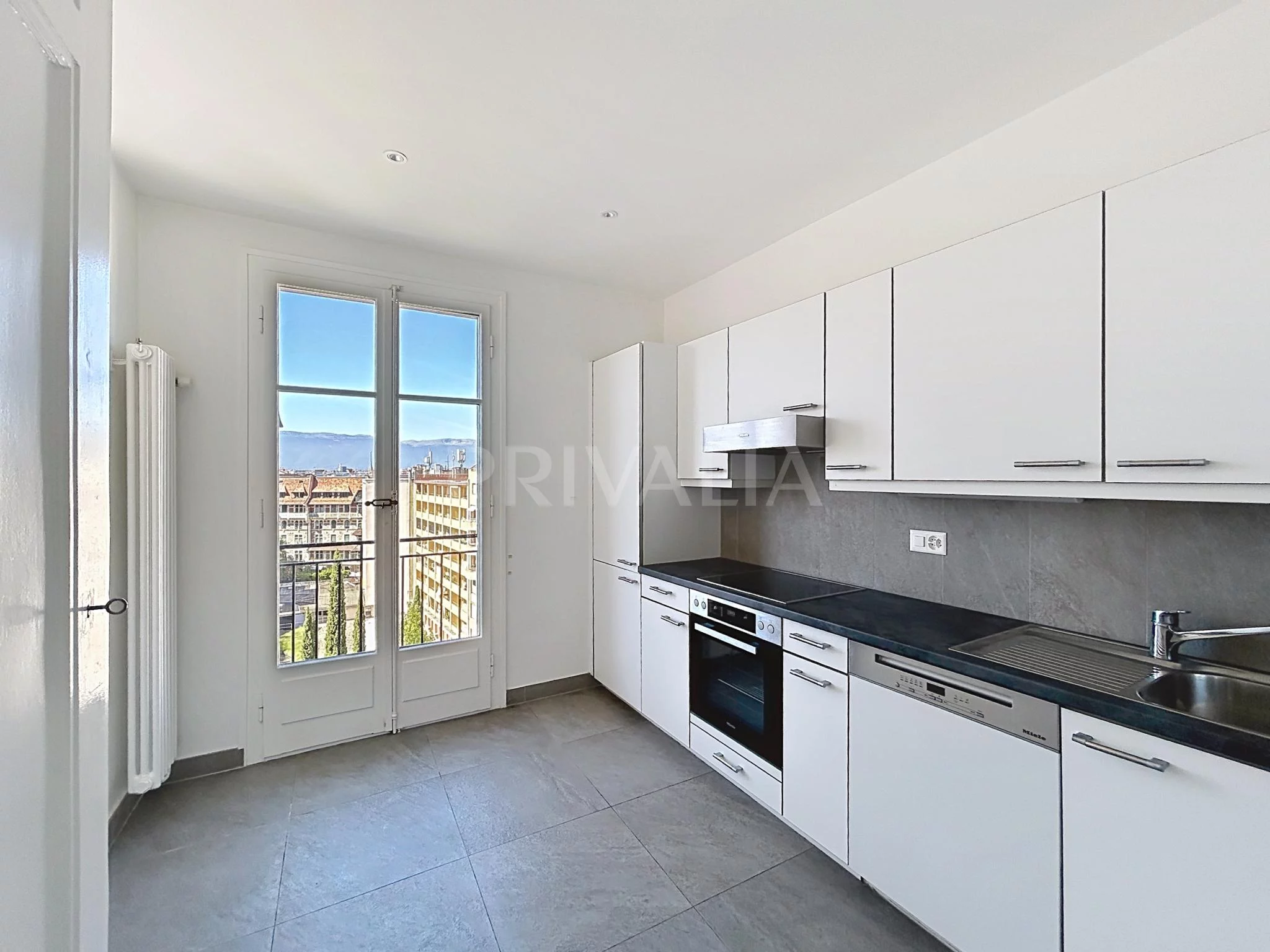 Élégant 5.5 pièces avec balcons au cœur de Florissant