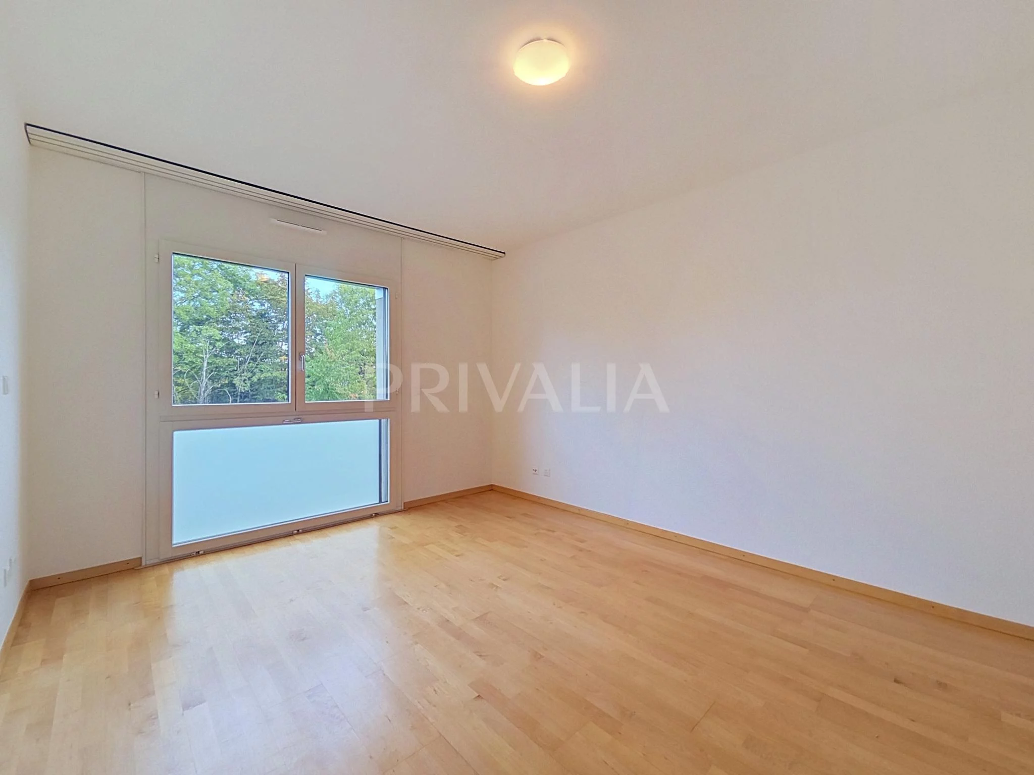 Superbe appartement de 6,5 pièces au 2ème étage d&rsquo;une résidence de standing