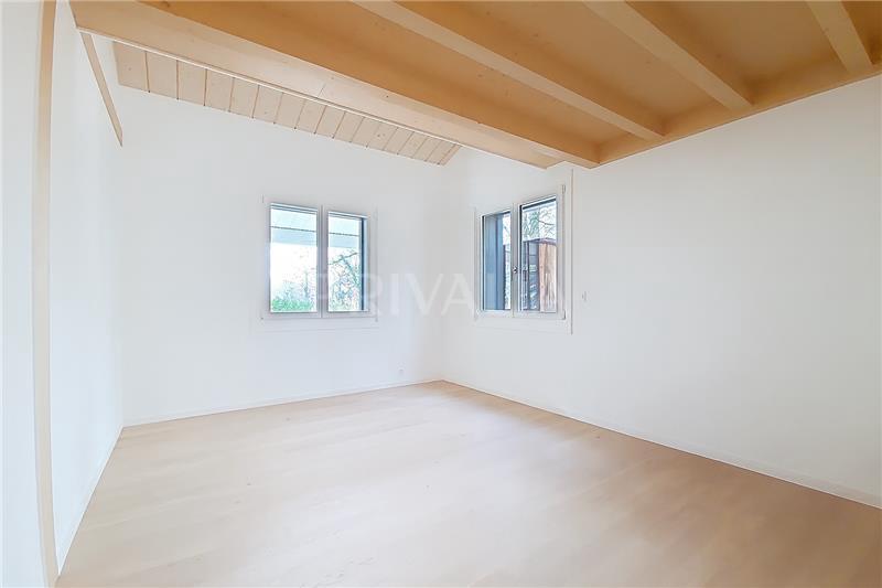 PrivaliaSuperbe appartement de 6 pièces + mezzanine avec jardin privatif