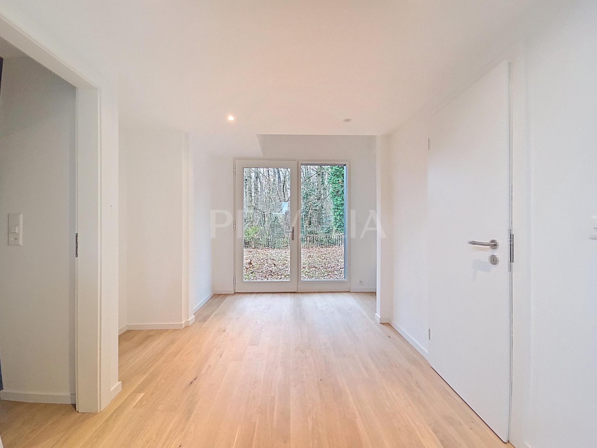 PrivaliaSuperbe appartement de 6 pièces + mezzanine avec jardin privatif