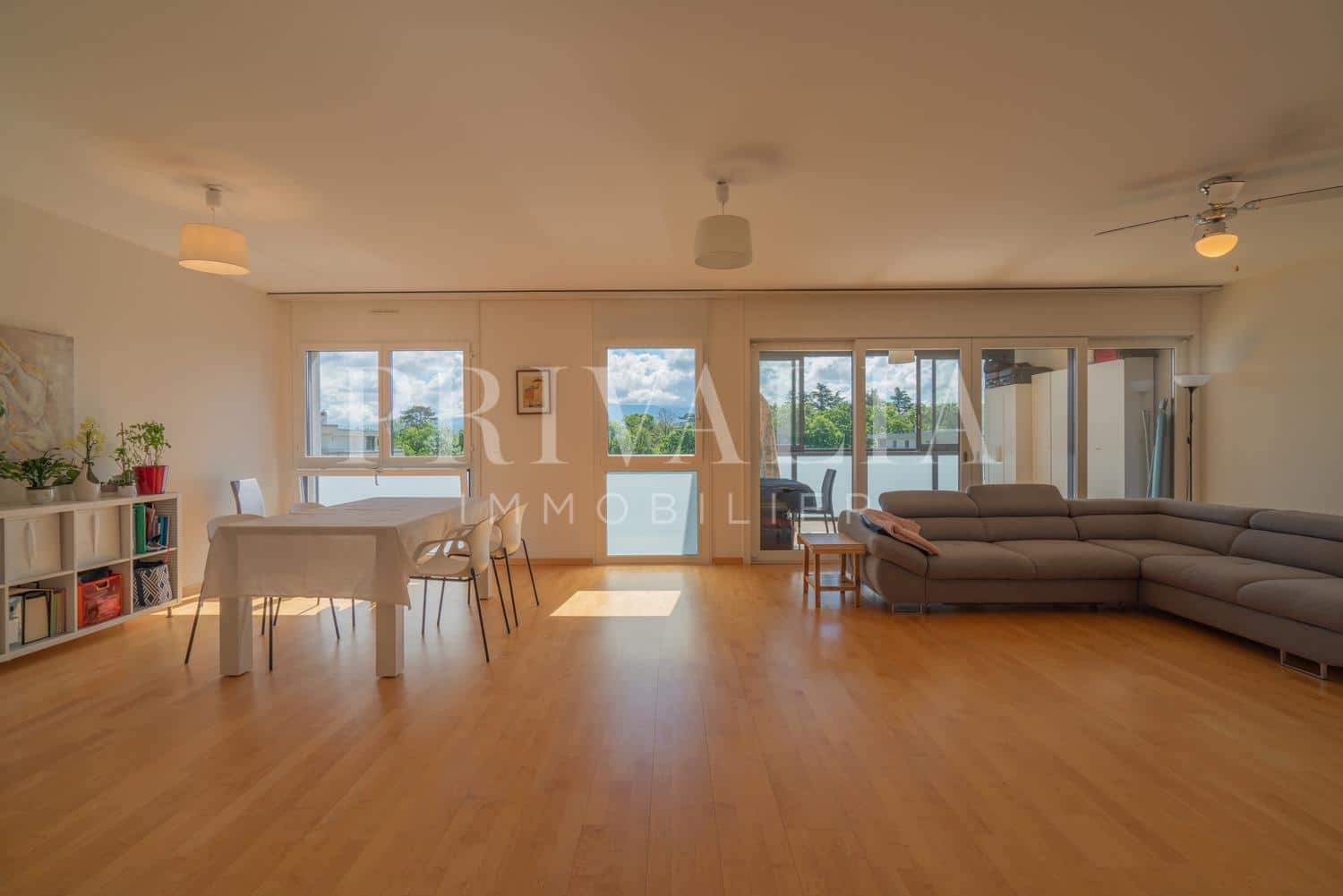 PrivaliaBel appartement de 154 m2 avec balcon et jardin d&rsquo;hiver