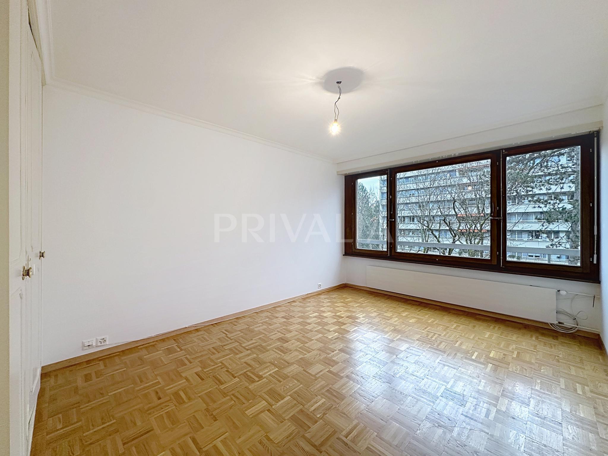 PrivaliaBel appartement traversant au cœur de Florissant