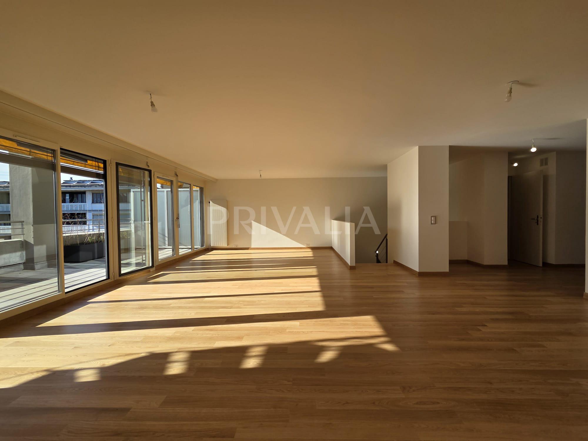 PrivaliaDuplex d&rsquo;exception avec terrasse panoramique en plein coeur du centre ville