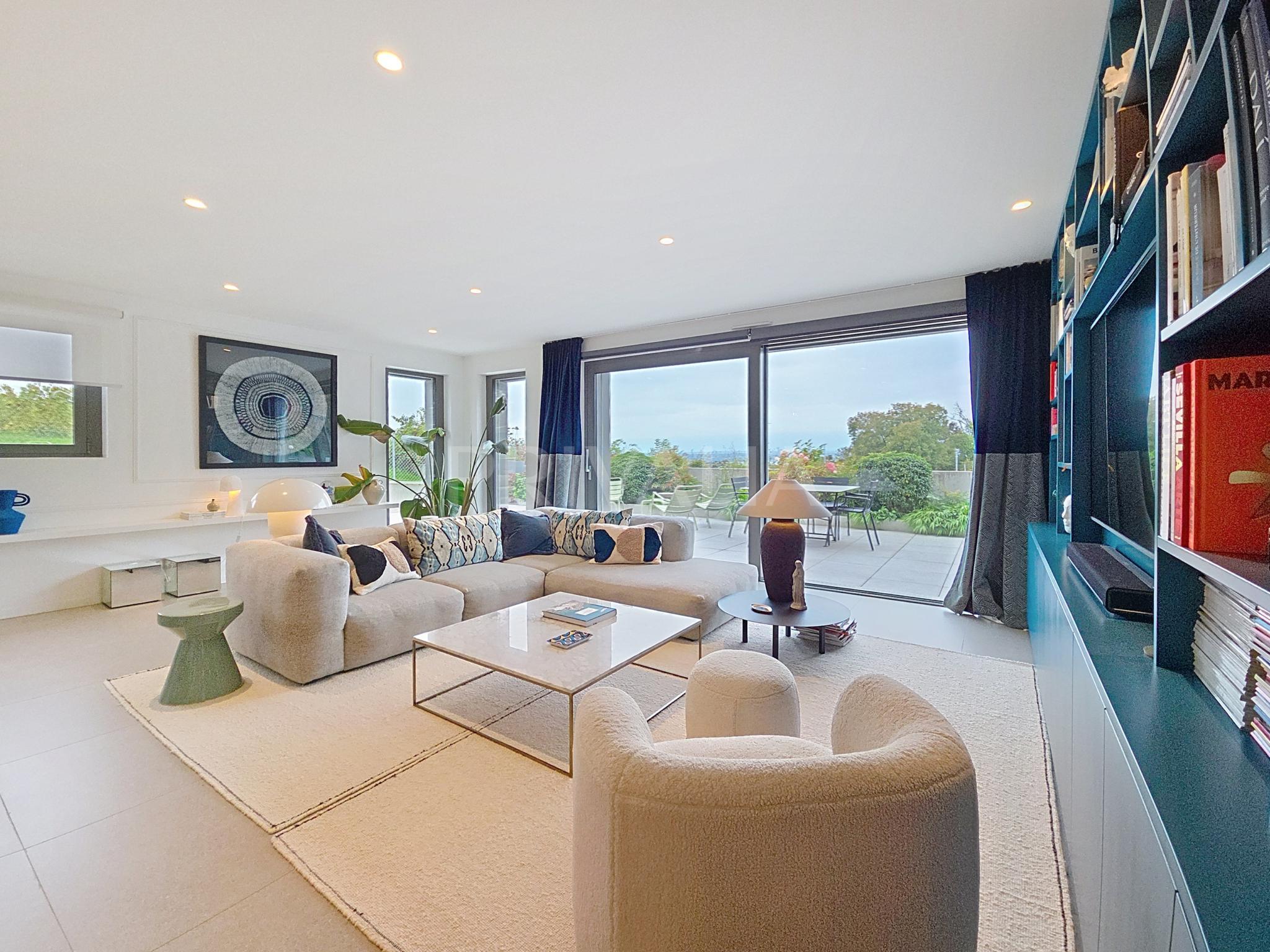 PrivaliaAppartement avec terrasse de 130 m2 au sein d’une résidence contemporaine haut de gamme