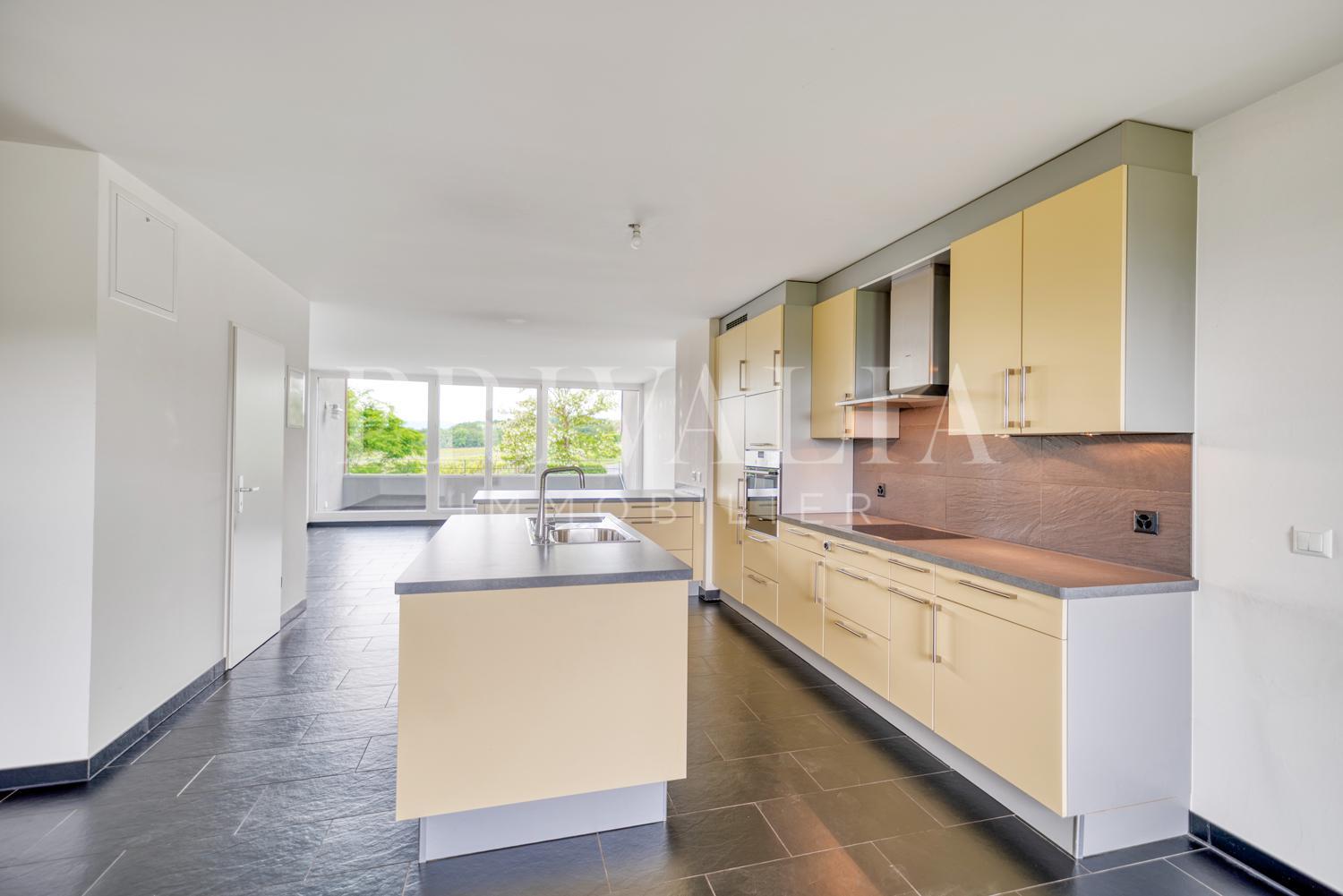 PrivaliaEn exclusivité: Duplex lumineux de 143 m² avec balcon à Lully / Bernex