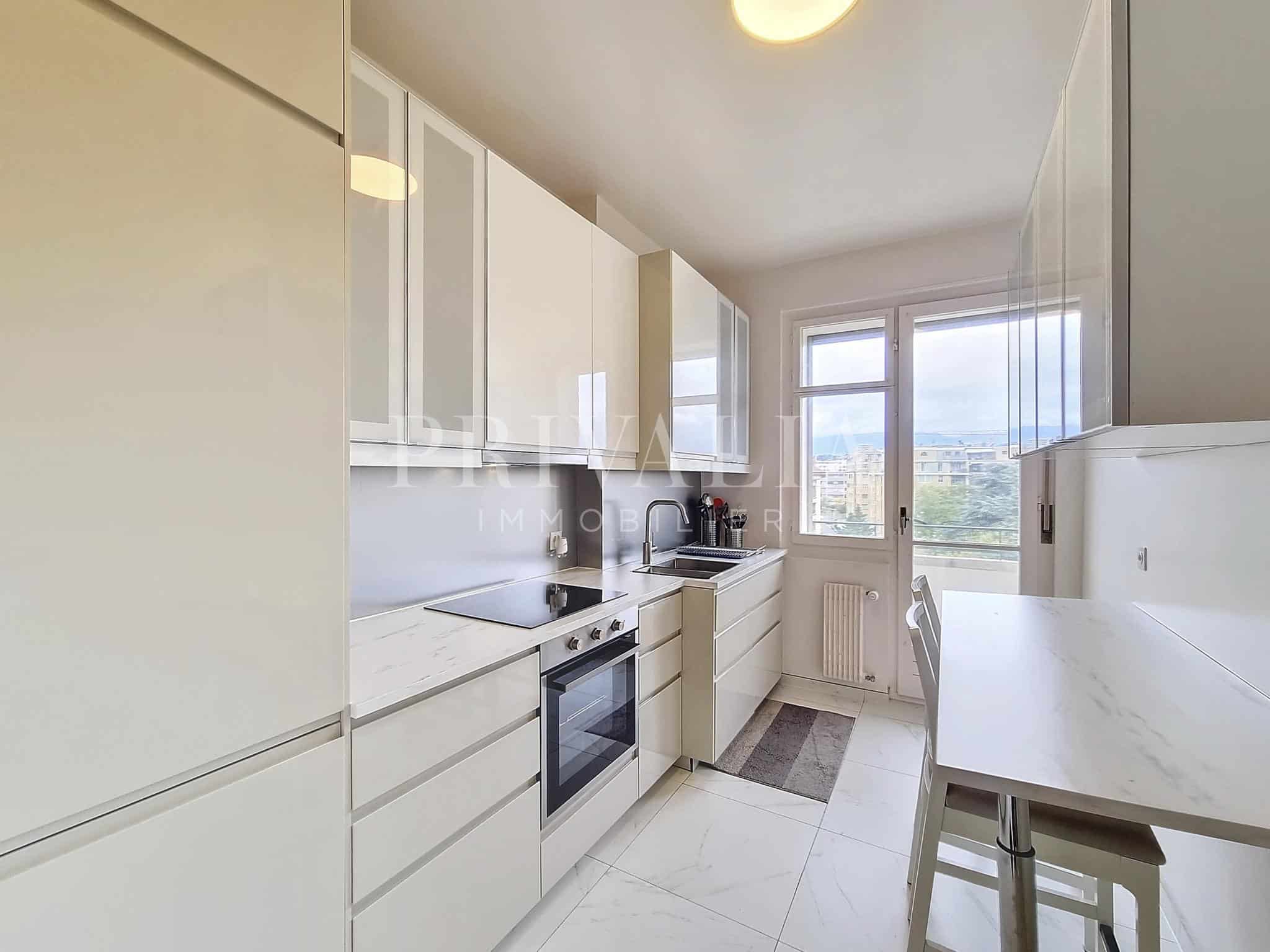 PrivaliaBel appartement avec vue lac dans le Parc Château-Banquet