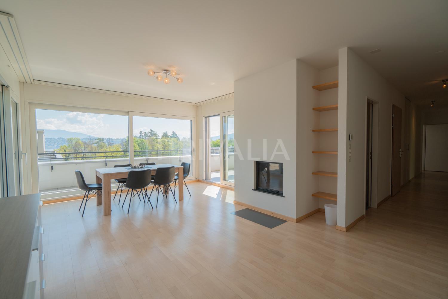 PrivaliaBel attique de 121 m2 avec terrasse