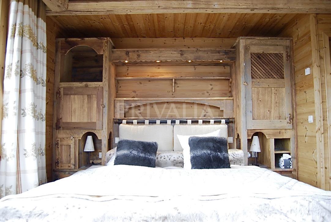 PrivaliaChalet de caractère avec panorama d’exception à Courchevel