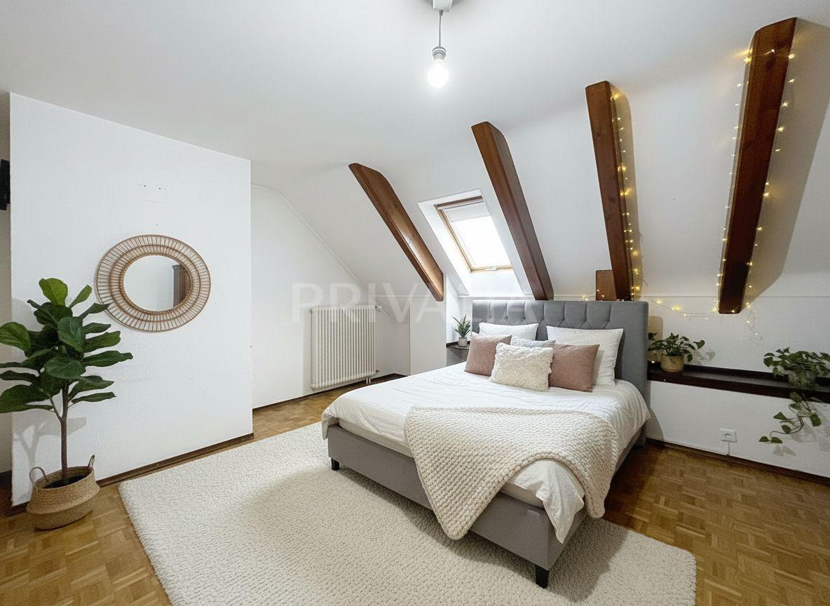 PrivaliaCharacterful duplex apartment in Old Carouge