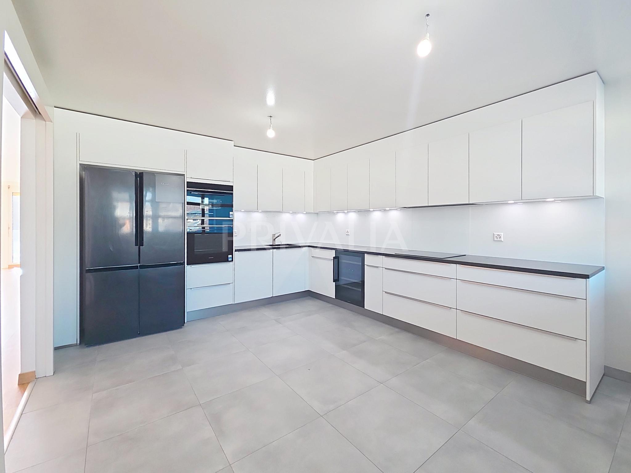 PrivaliaDuplex d&rsquo;exception avec terrasse panoramique en plein coeur du centre ville