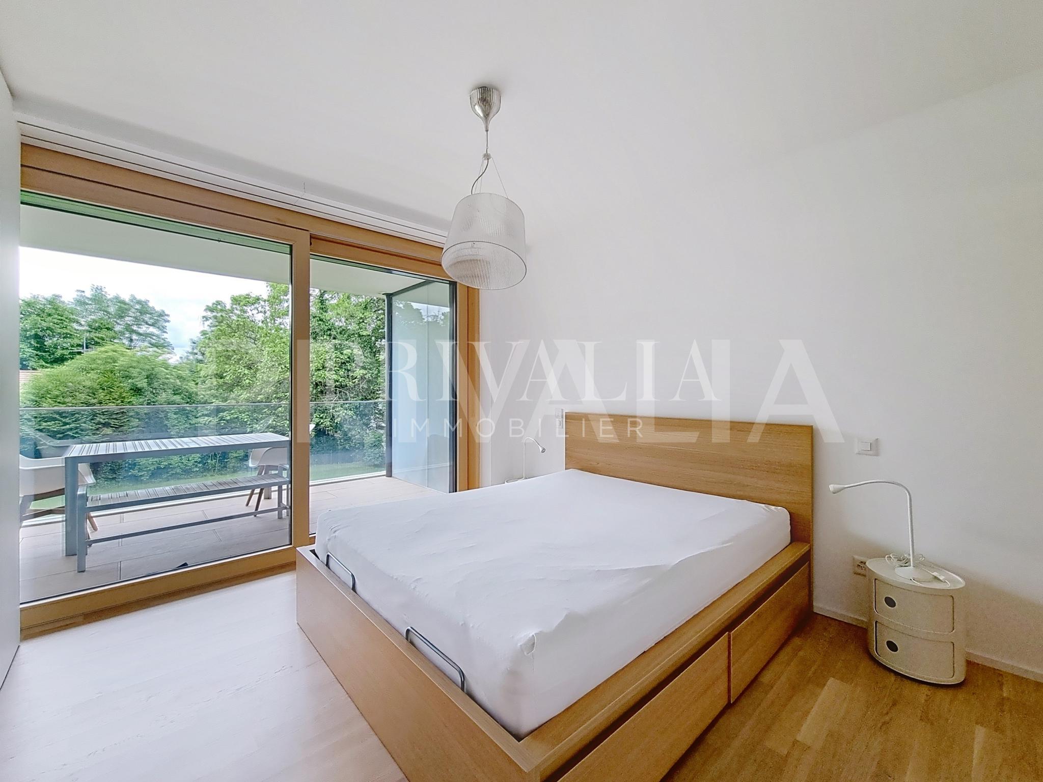 PrivaliaBeautiful furnished contemporary 3-room flat in a luxury residence