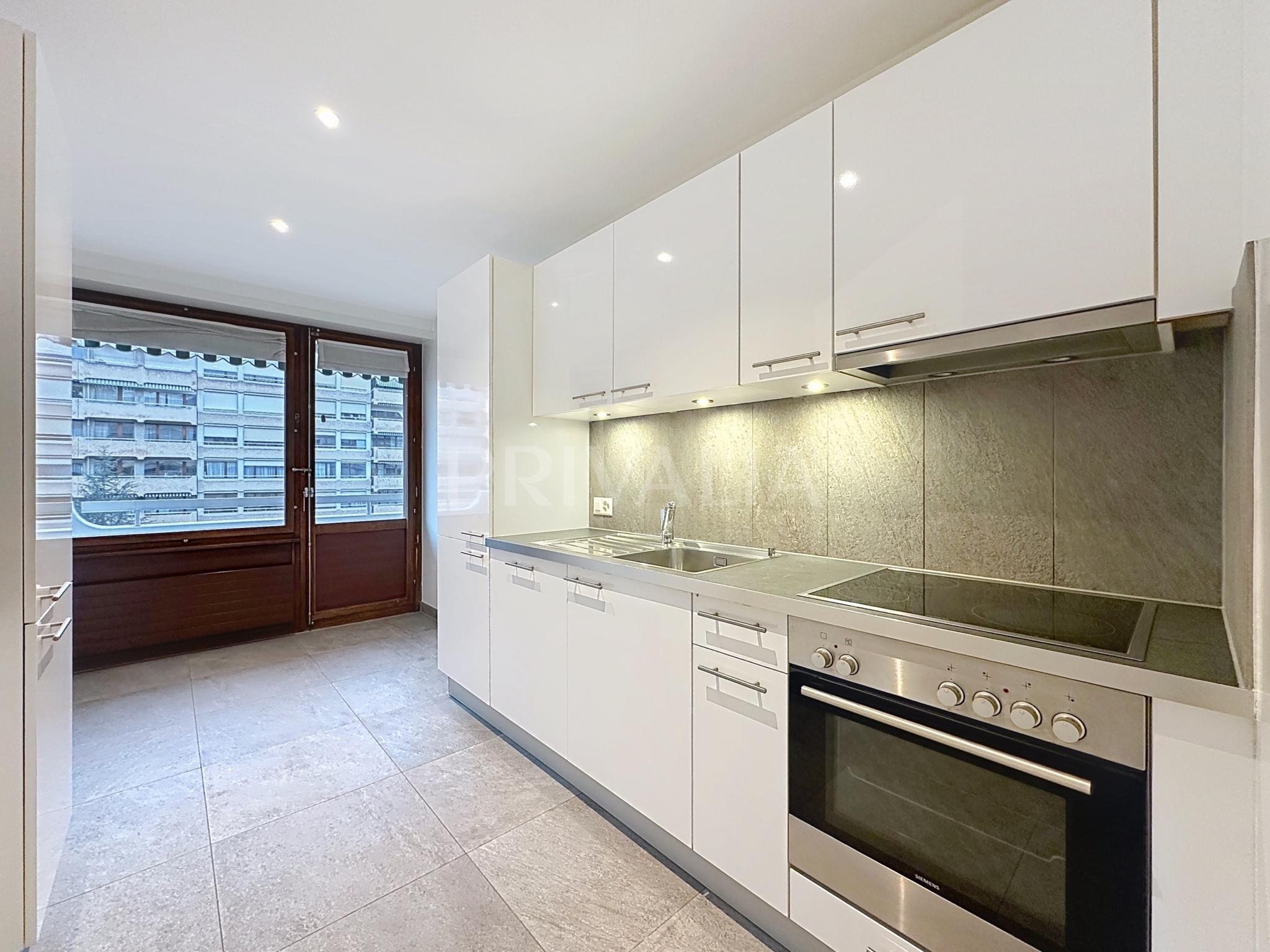 PrivaliaBel appartement traversant au cœur de Florissant